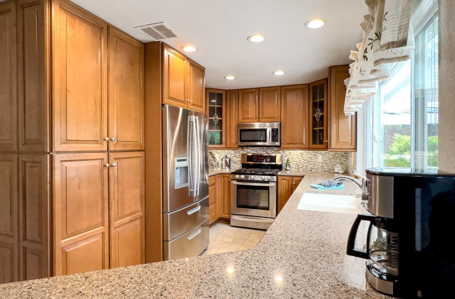 1085 Via Verde, Cathedral City CA  92234-4366 exterior