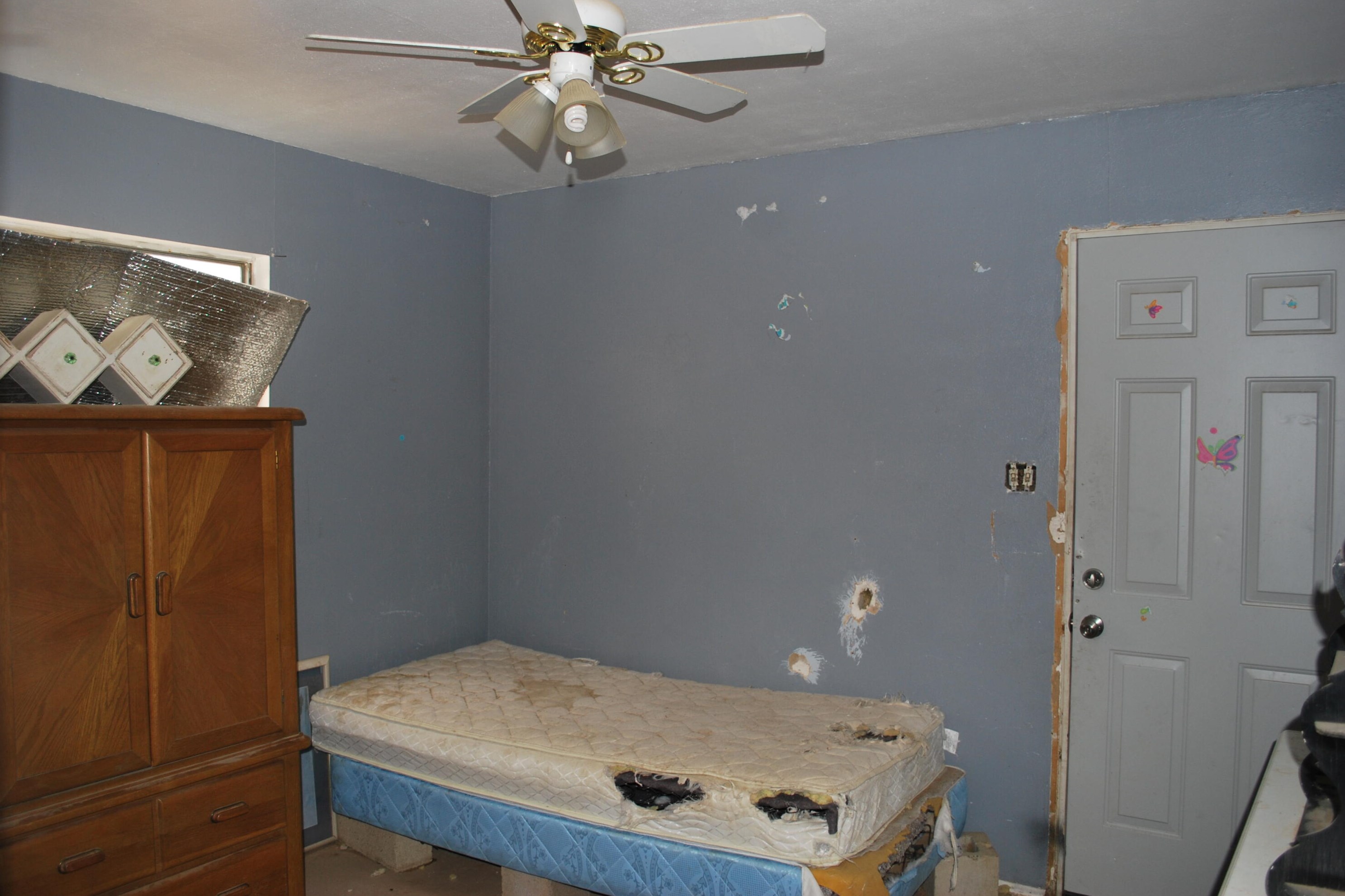 59221 Lutz Ave, Yucca Valley CA 92285-3106 exterior