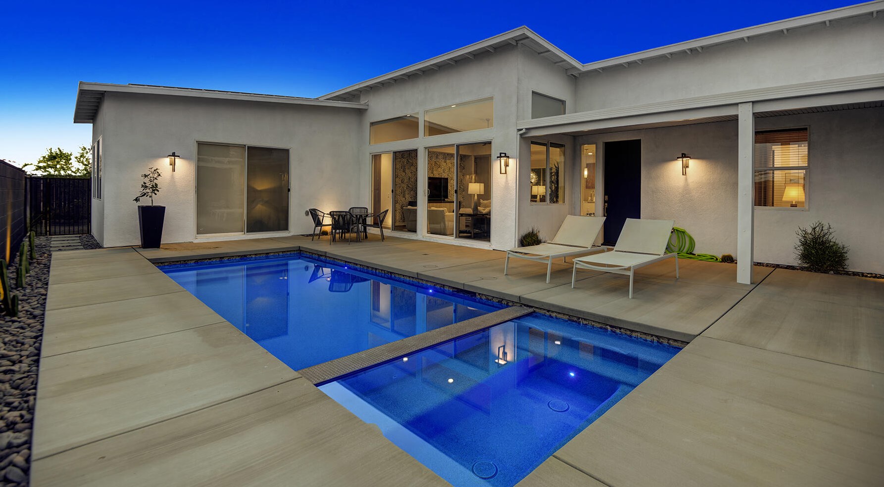 13911 Valley View Ct, Desert Hot Springs CA  92240-6585 exterior