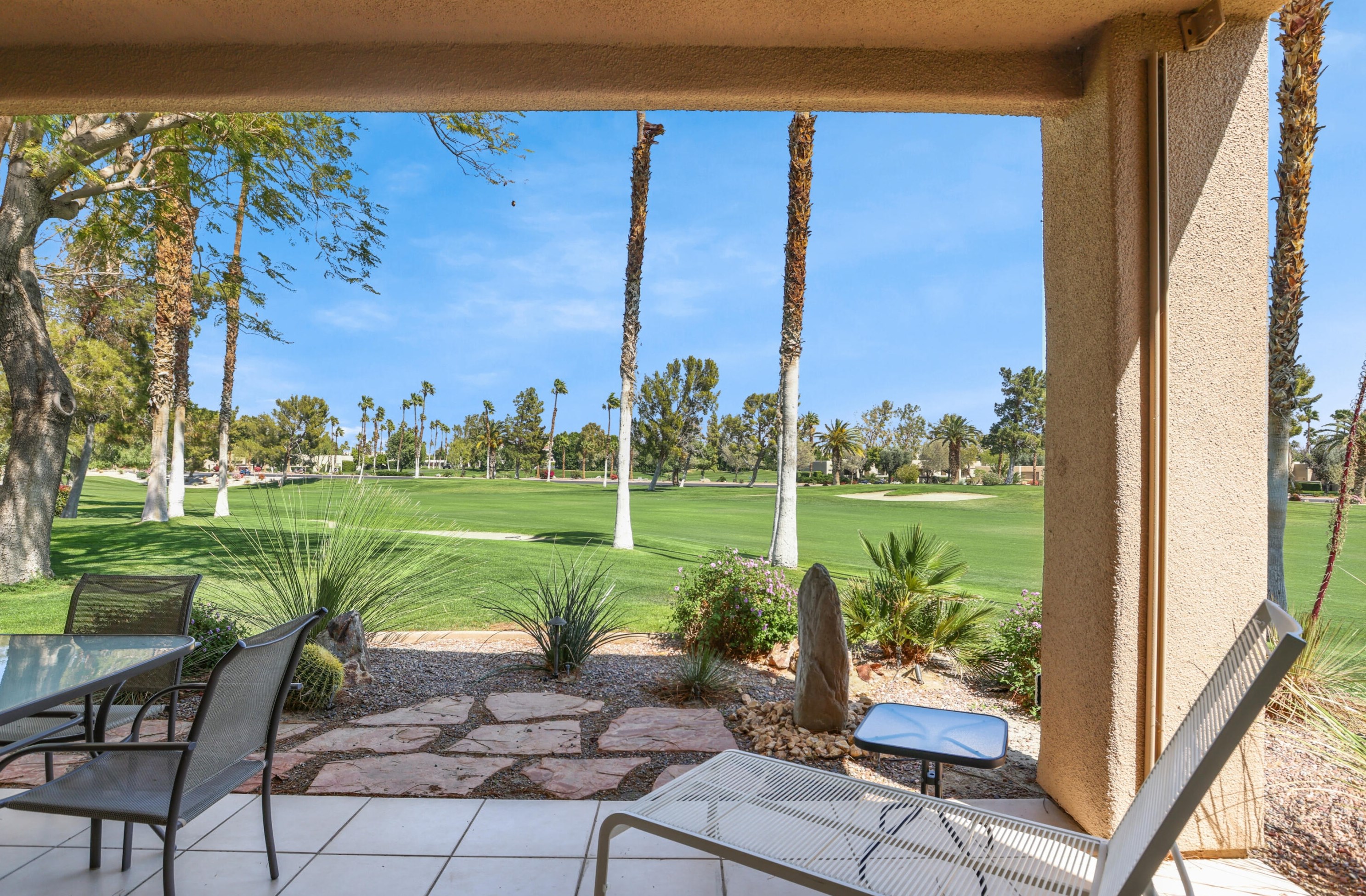 28610 Taos Ct, Cathedral City CA  92234-3574 exterior