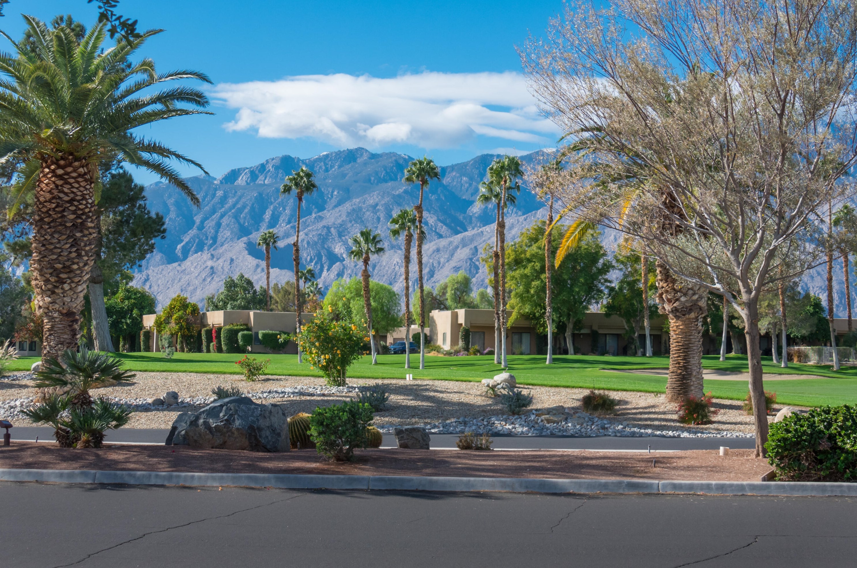 28610 Taos Ct, Cathedral City CA  92234-3574 exterior