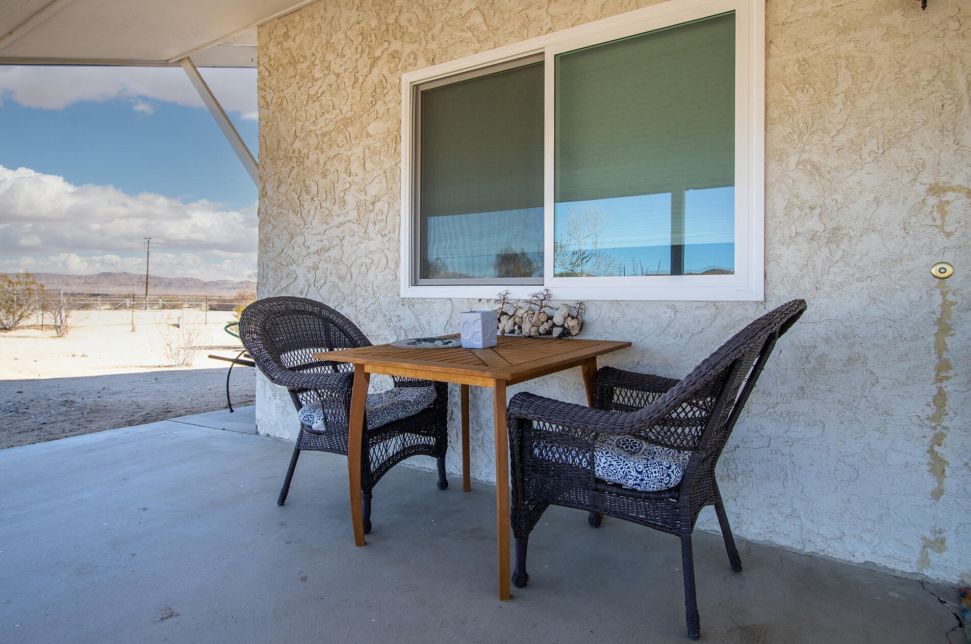 4545 Sunkist Rd, Joshua Tree CA  92252-4471 exterior