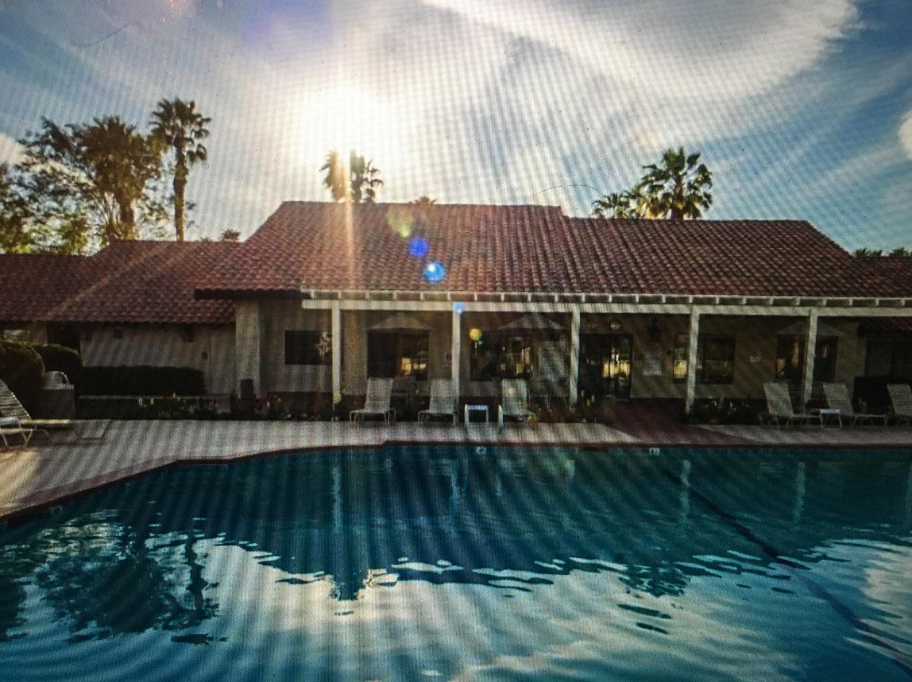 1076 Via Grande, Cathedral City CA  92234-4330 exterior