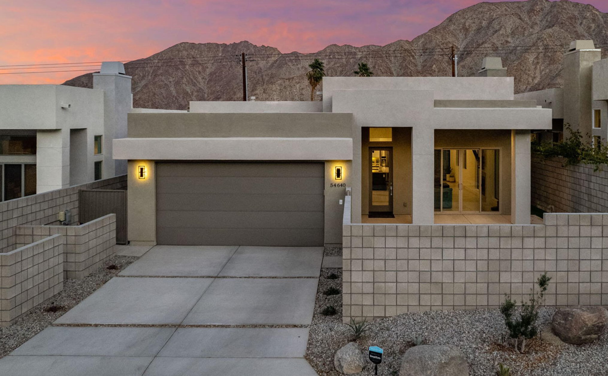 54640 Avenida Juarez, La Quinta CA  92253-3722 exterior