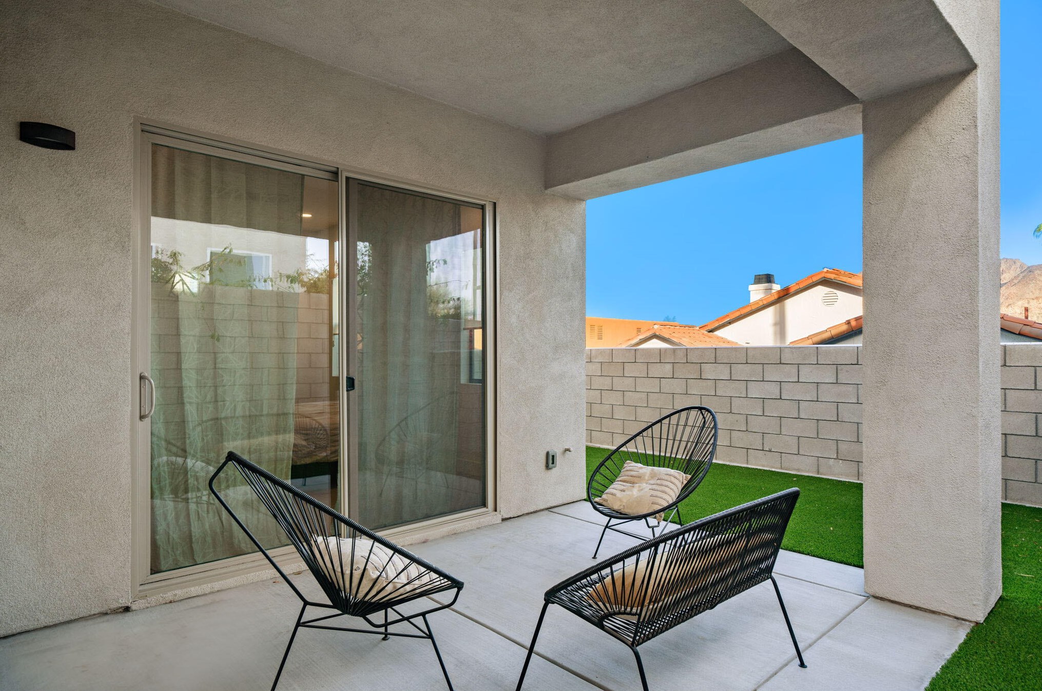 54640 Avenida Juarez, La Quinta CA  92253-3722 exterior