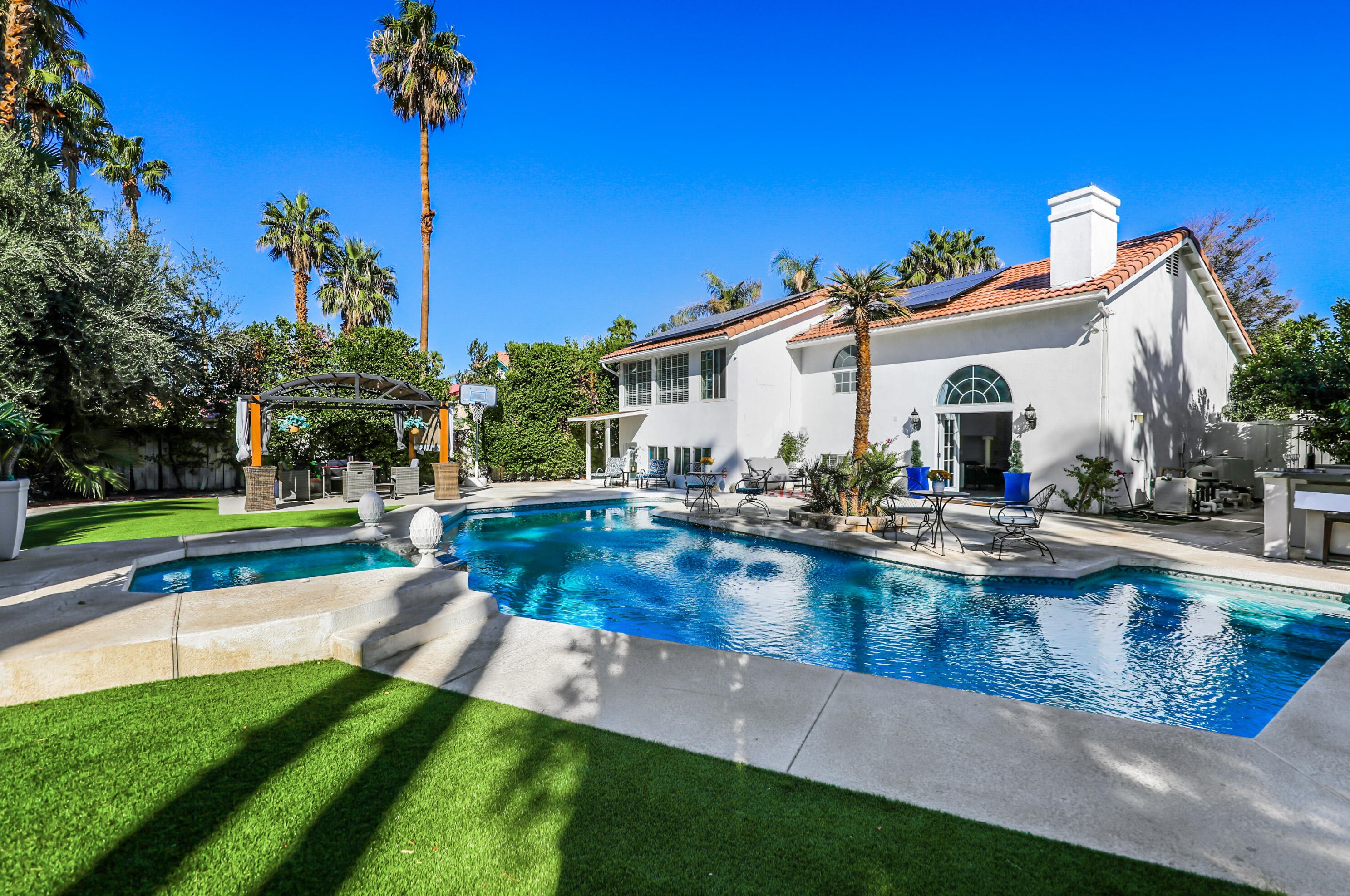 68725 Minerva Rd, Cathedral City CA  92234-3872 exterior