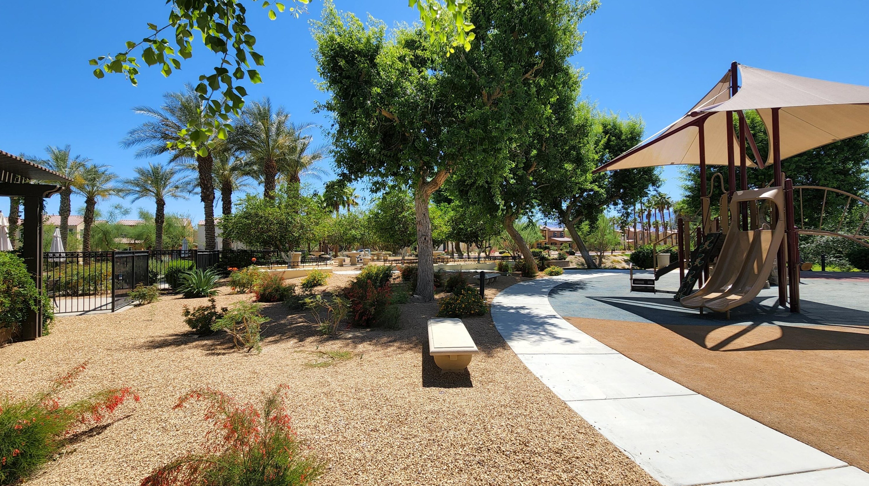 213 Paseo Gregario, Palm Desert CA  92211-5707 exterior