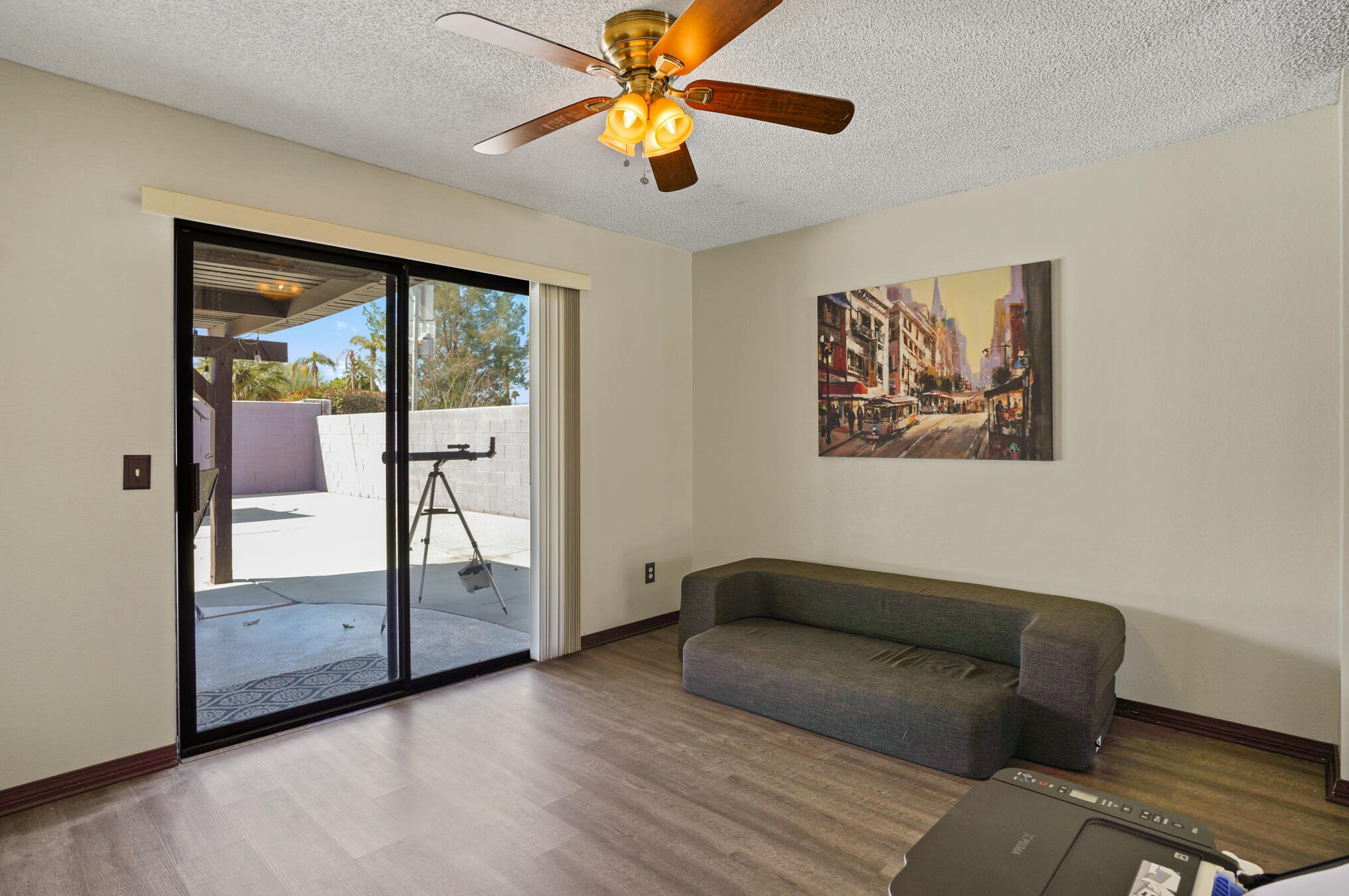 31015 Avenida Alvera, Cathedral City CA  92234-3019 exterior