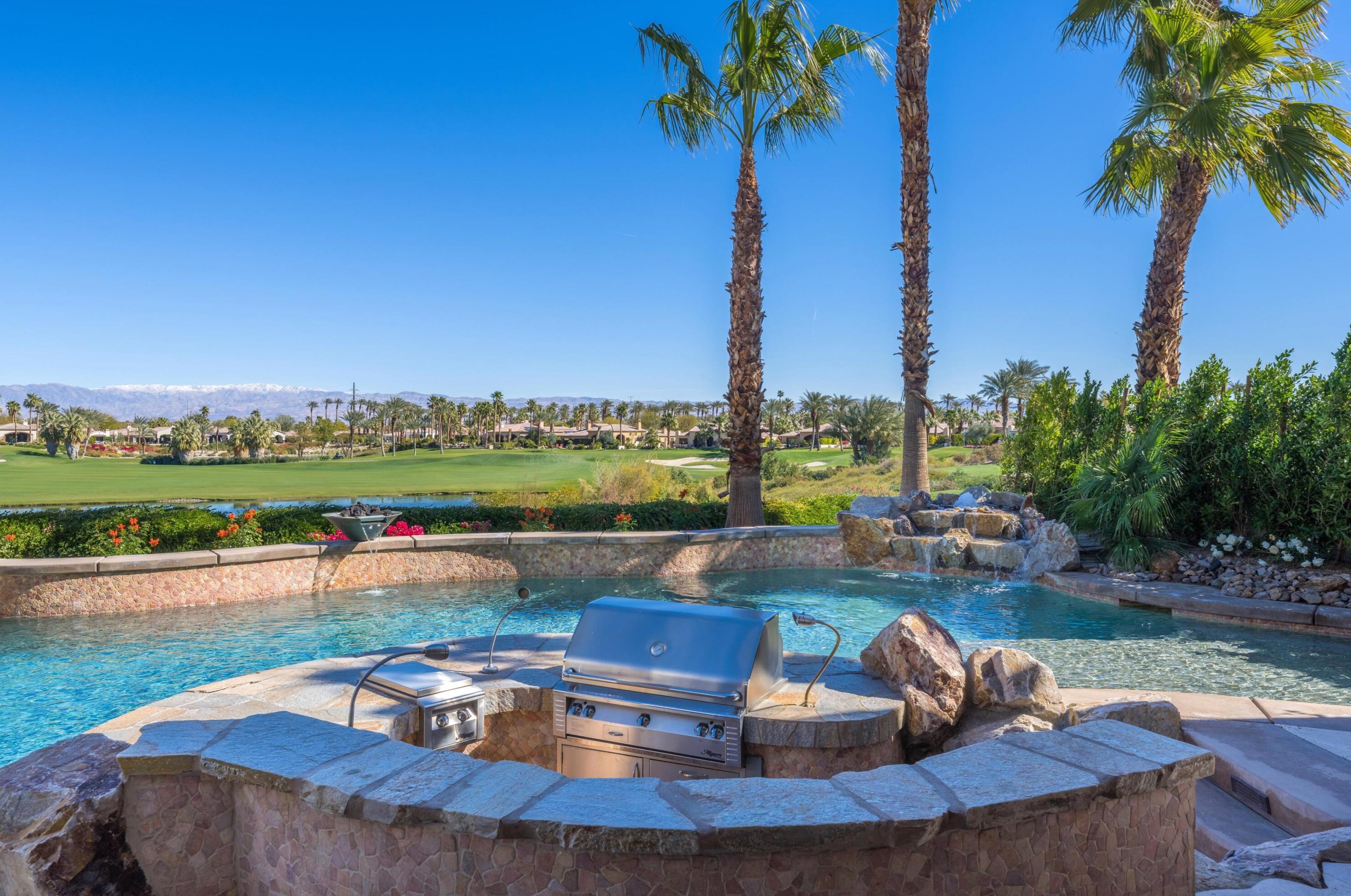 81540 Carboneras, La Quinta CA  92253-8219 exterior