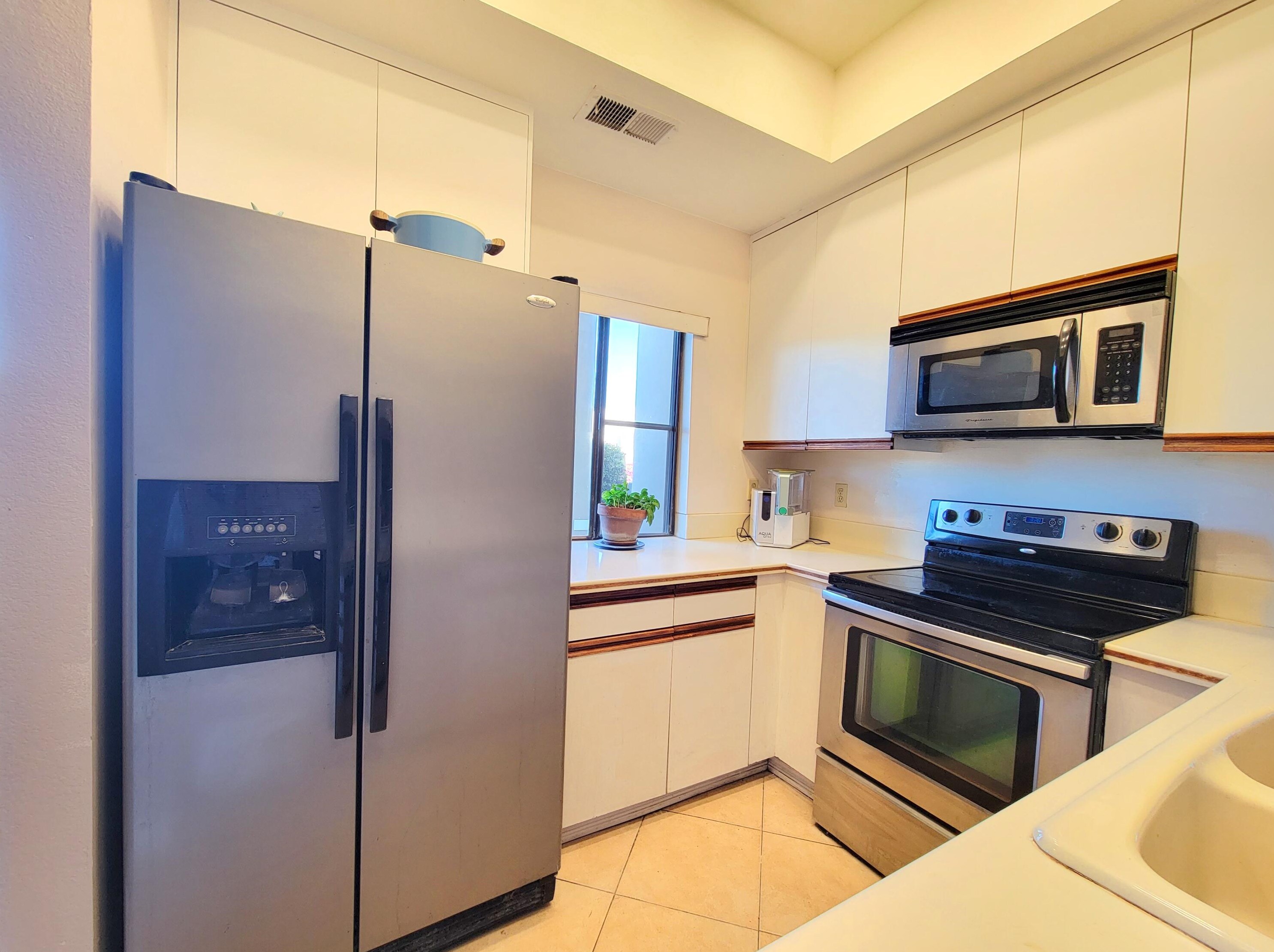 67104 W Chimayo Dr, Cathedral City, CA 92234