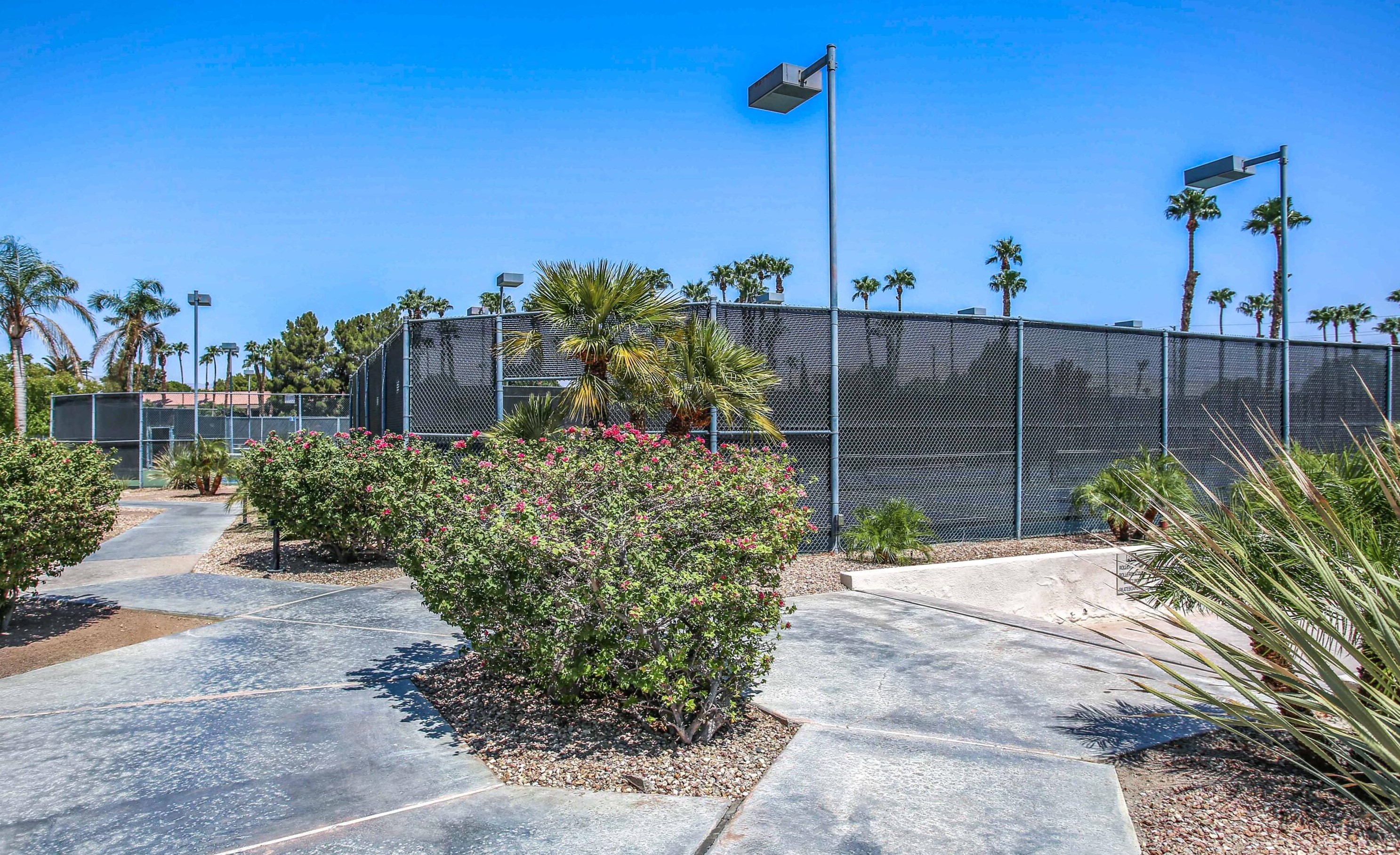 67373 Toltec Ct, Cathedral City CA  92234-3552 exterior