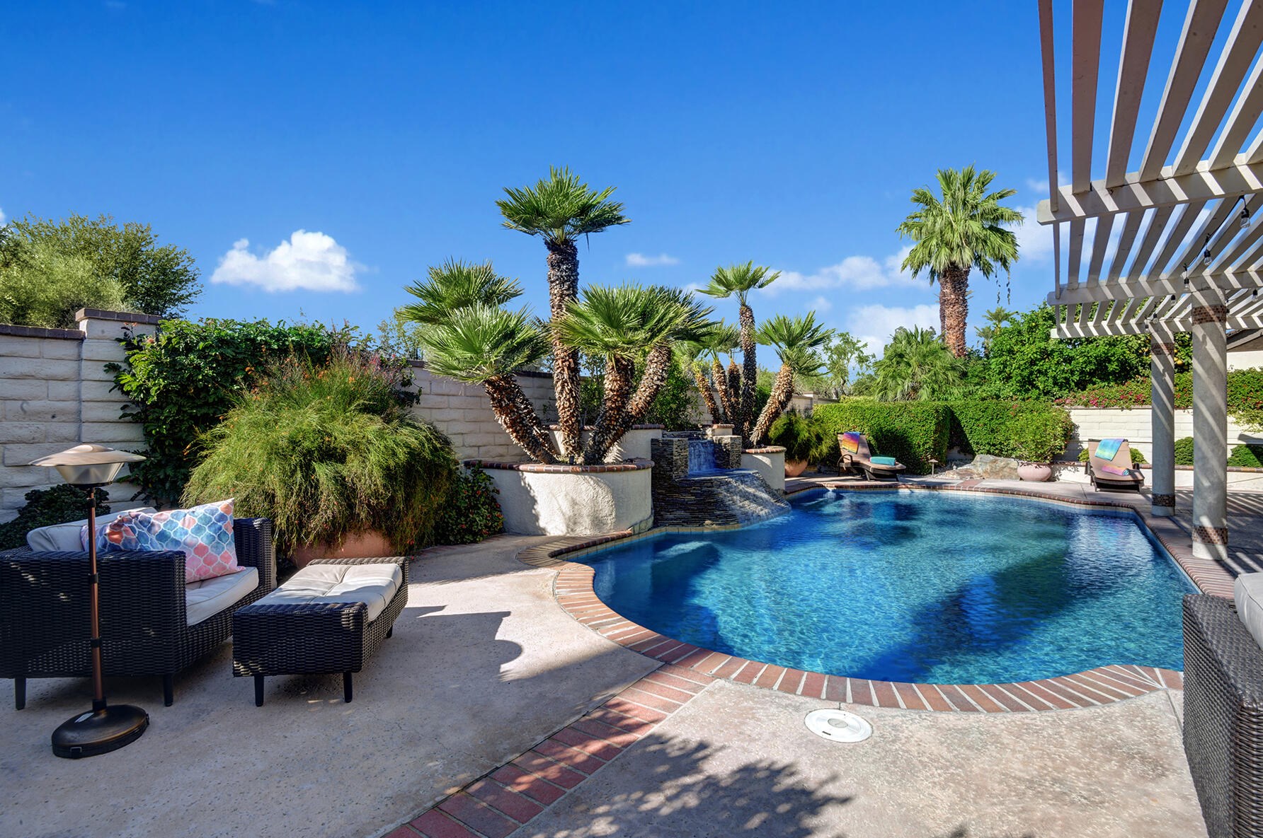 34 Princeton Dr, Rancho Mirage, CA 92270