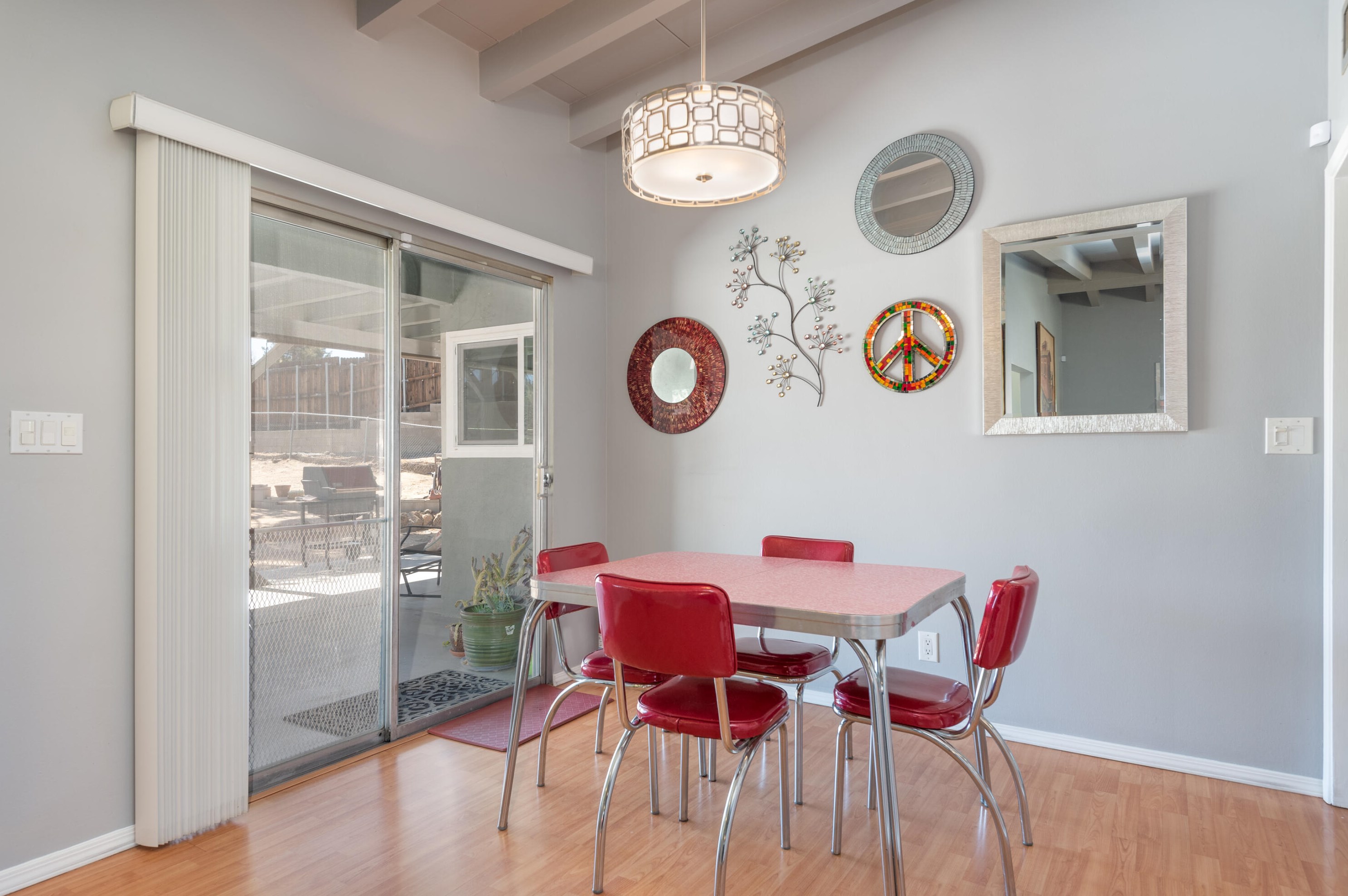 7588 San Remo Trl, Yucca Valley CA  92284-2354 exterior