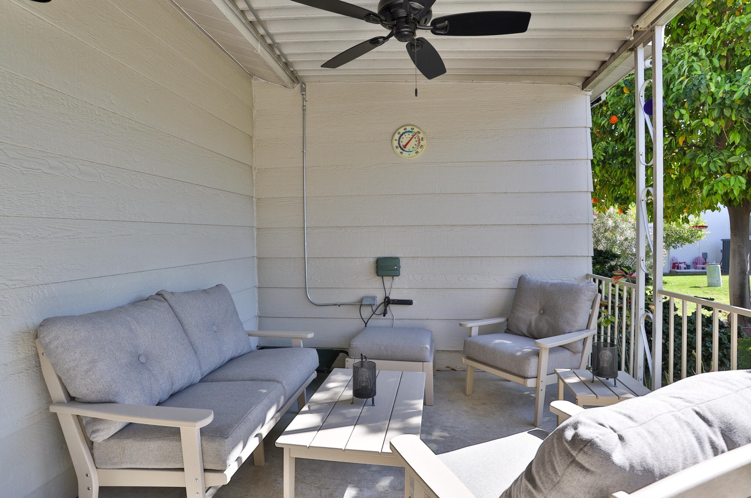 1096 Via Verde, Cathedral City CA  92234-4356 exterior