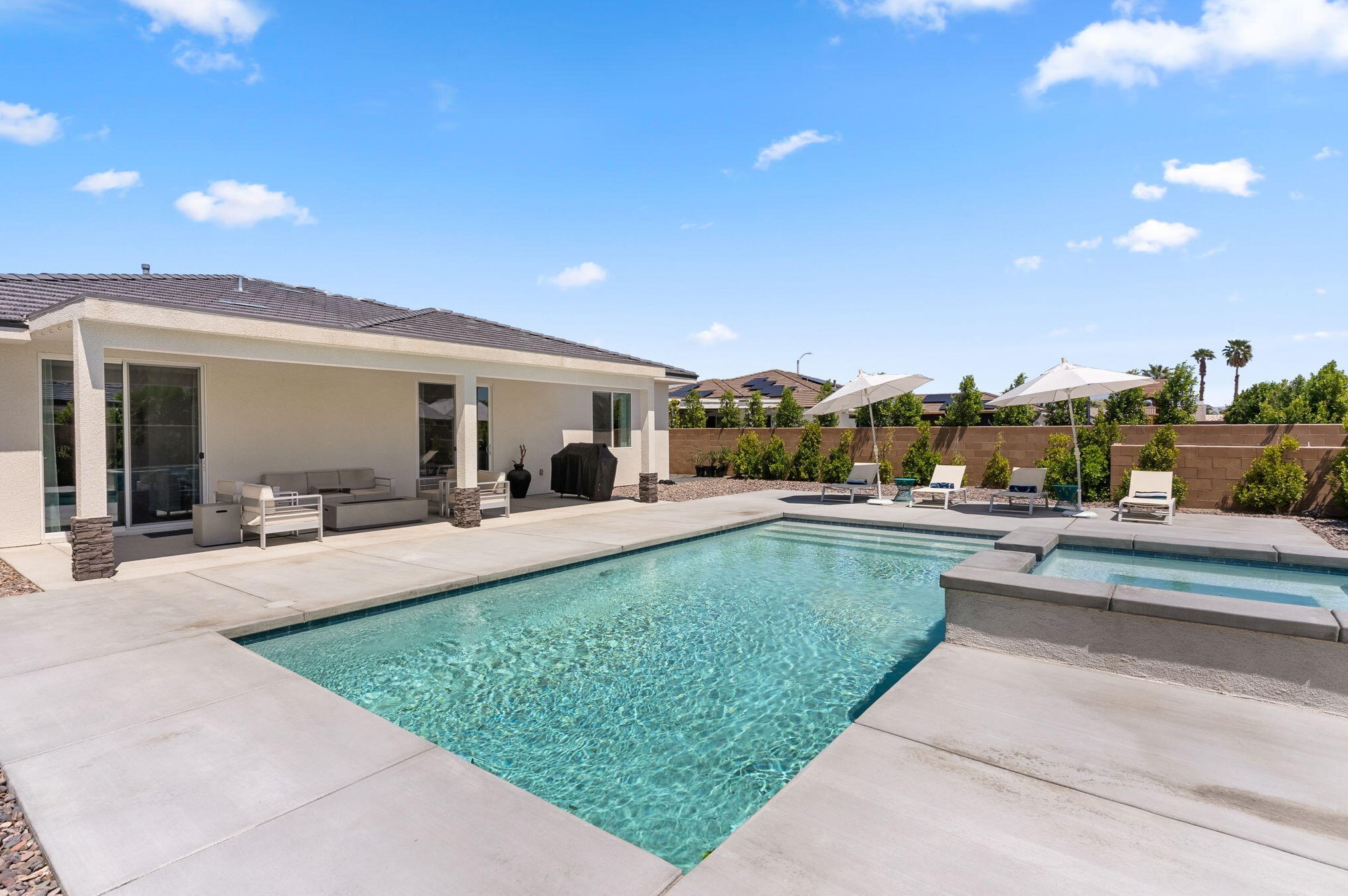 68535 30th Ave, Cathedral City CA  92234-5828 exterior