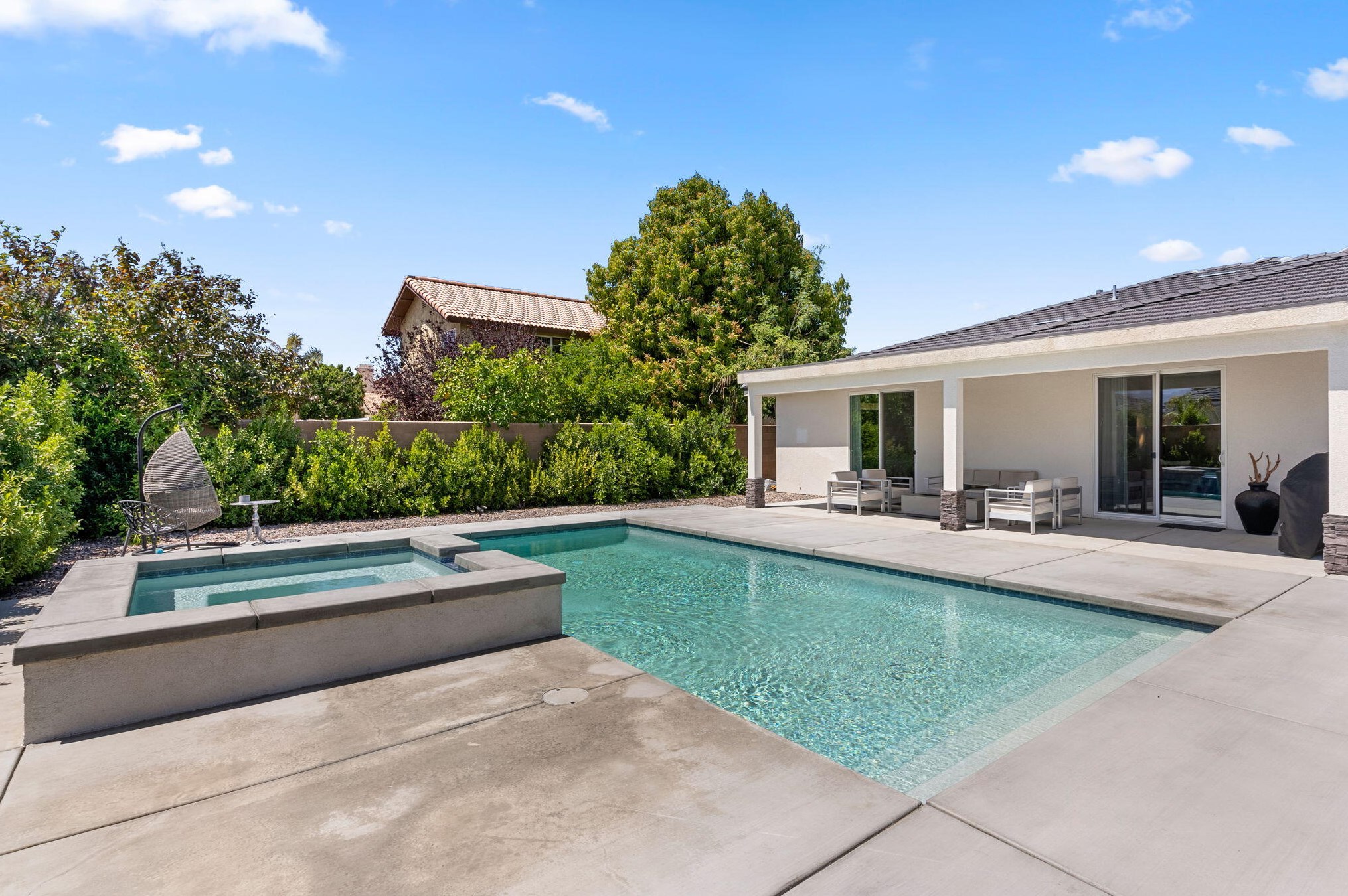 68535 30th Ave, Cathedral City CA  92234-5828 exterior