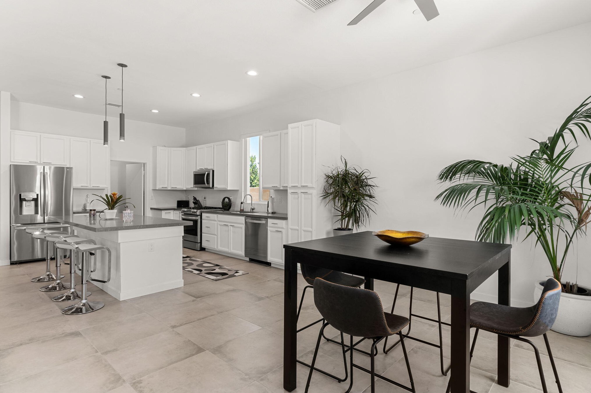 68535 30th Ave, Cathedral City CA  92234-5828 exterior