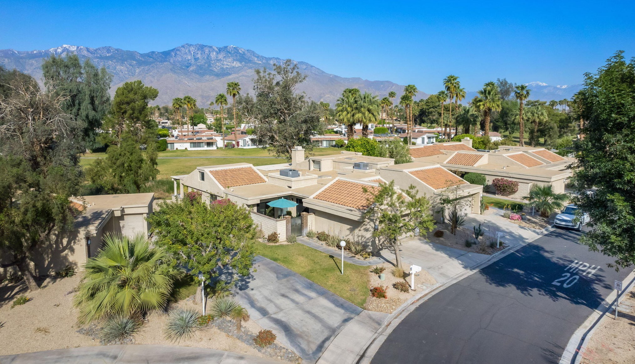 68295 Village Dr, Cathedral City CA  92234-6745 exterior