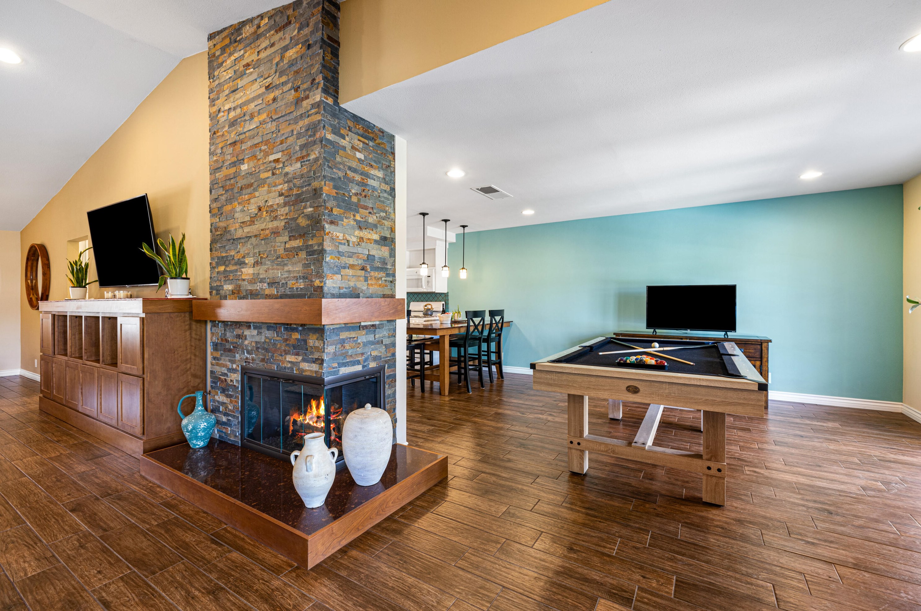 46060 Shadow Mountain Dr, Palm Desert CA  92260-5322 exterior