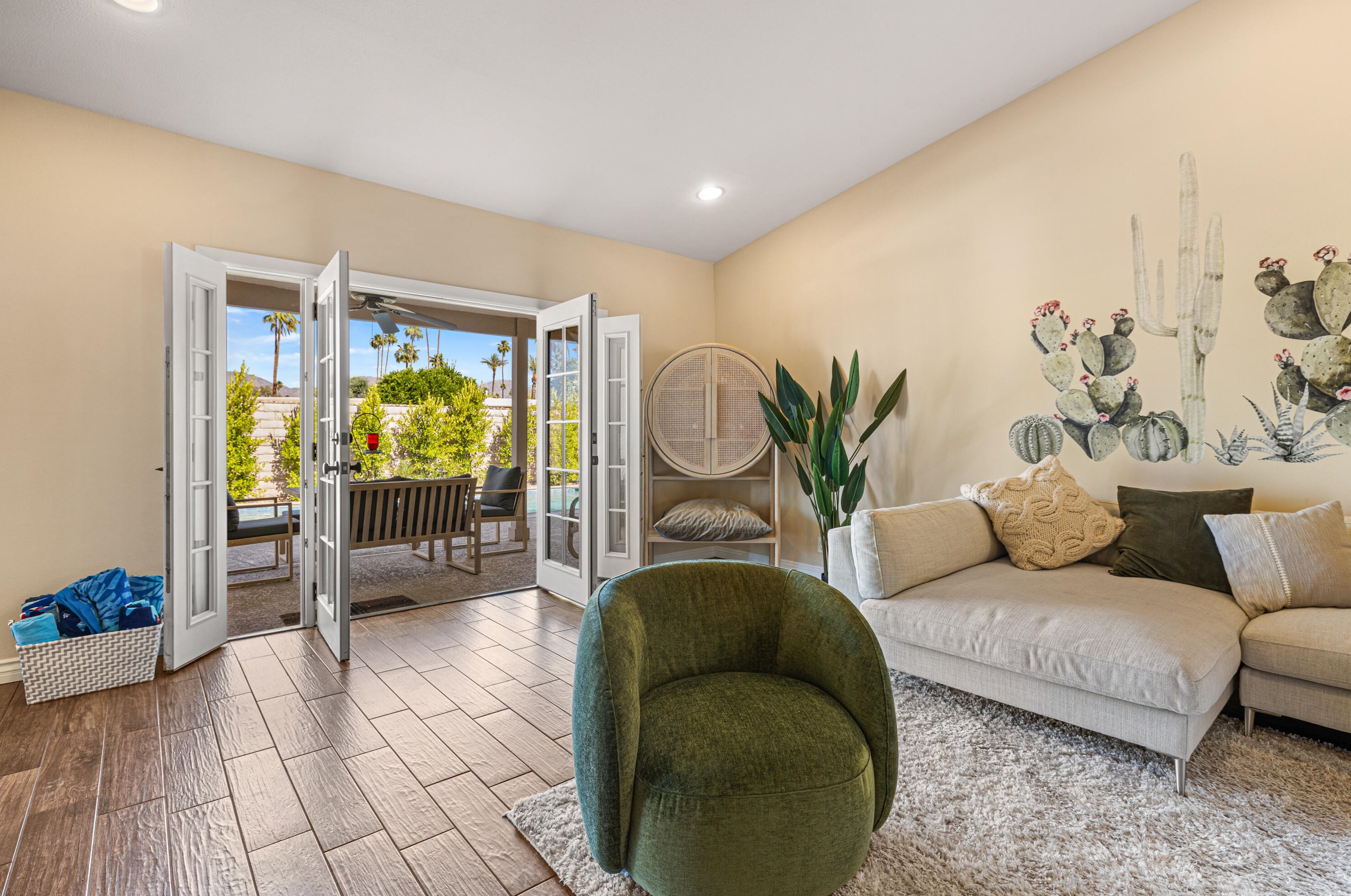 46060 Shadow Mountain Dr, Palm Desert CA  92260-5322 exterior
