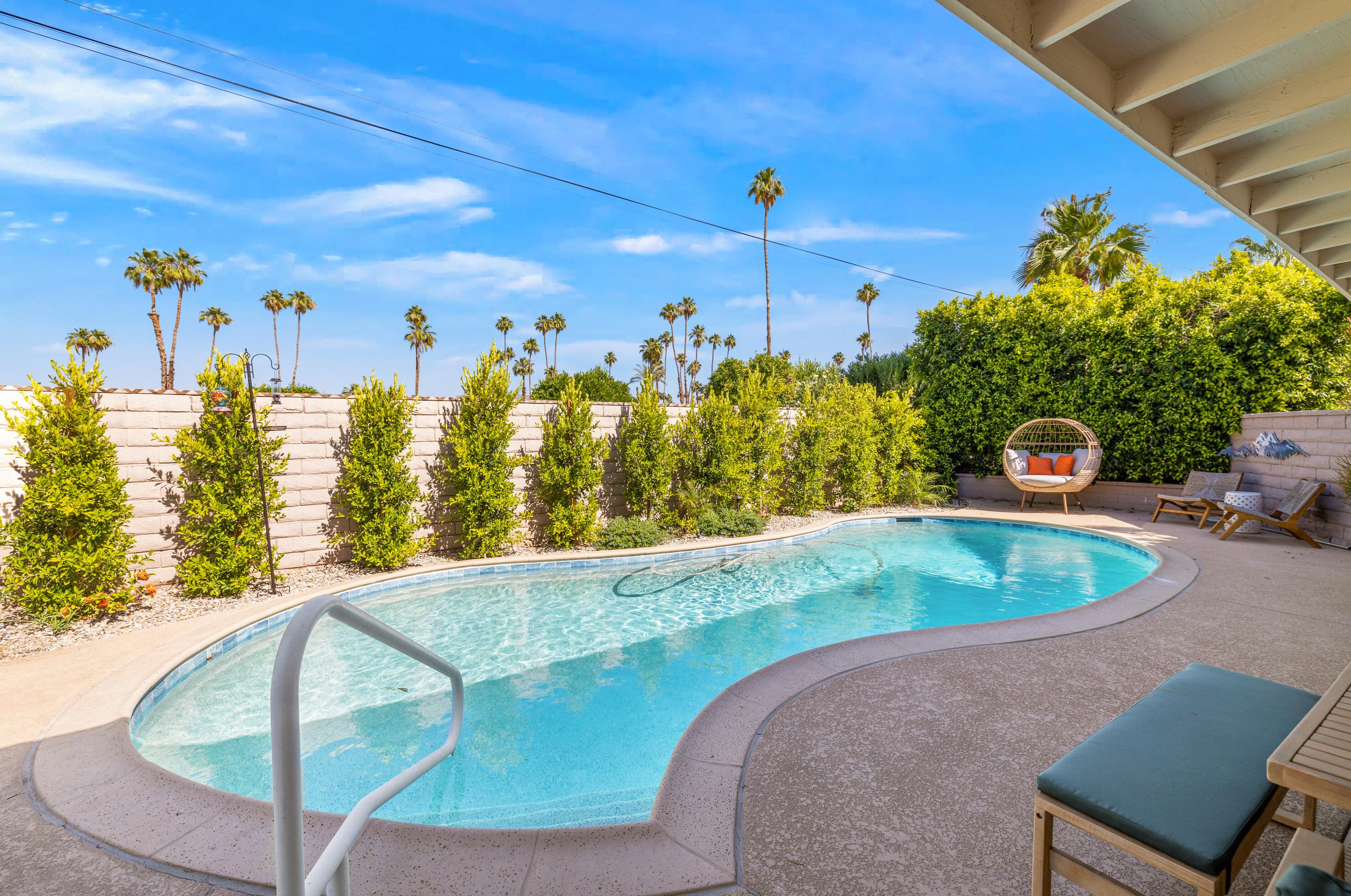 46060 Shadow Mountain Dr, Palm Desert CA  92260-5322 exterior