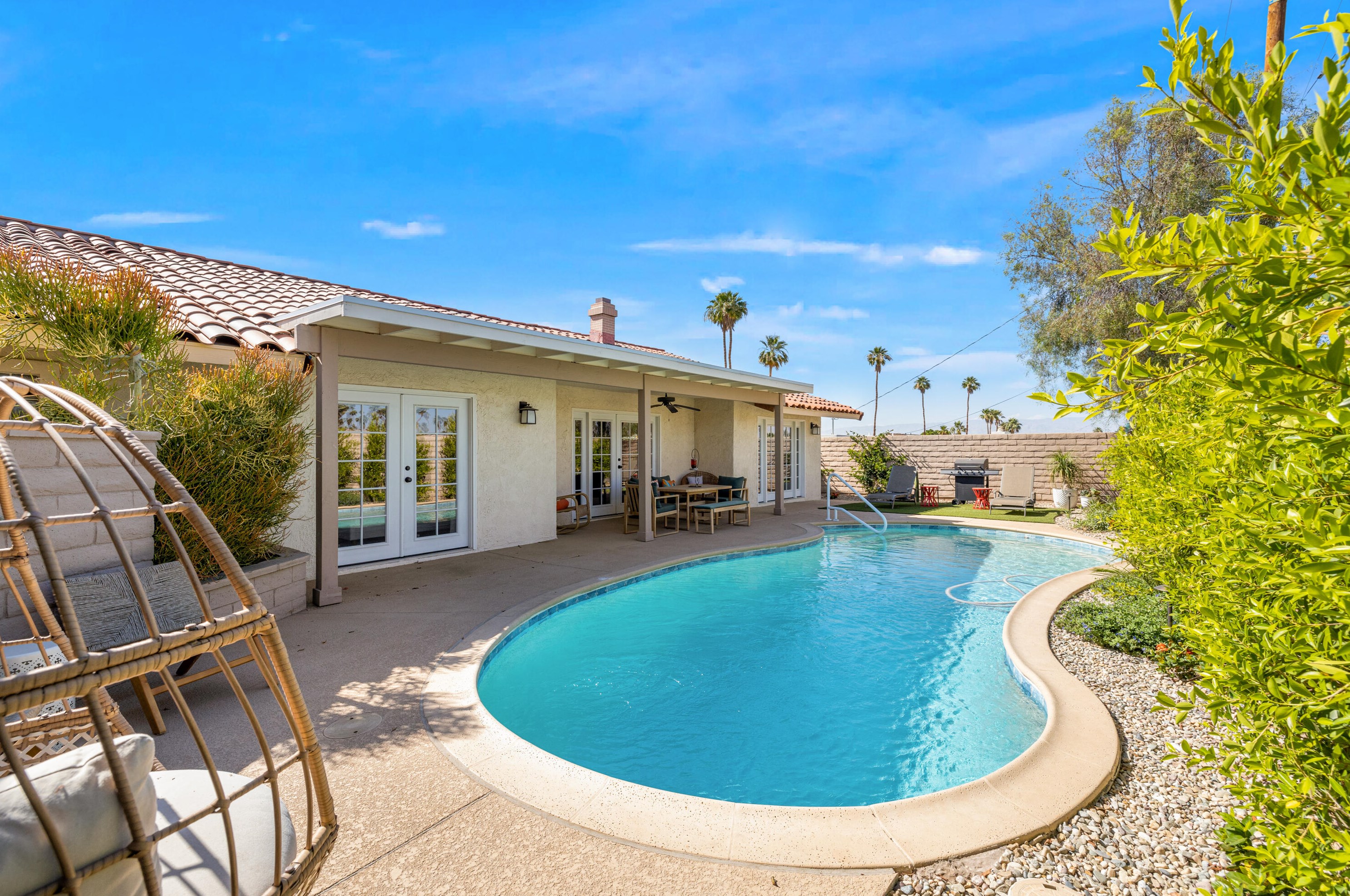 46060 Shadow Mountain Dr, Palm Desert CA  92260-5322 exterior
