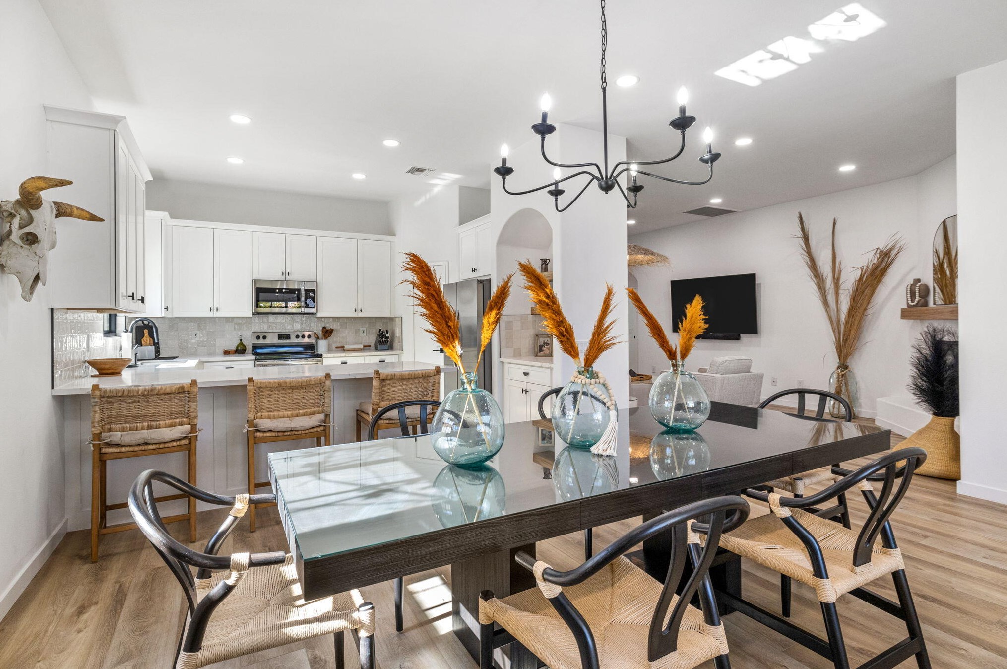 52815 Avenida Alvarado, La Quinta CA  92253-3318 exterior