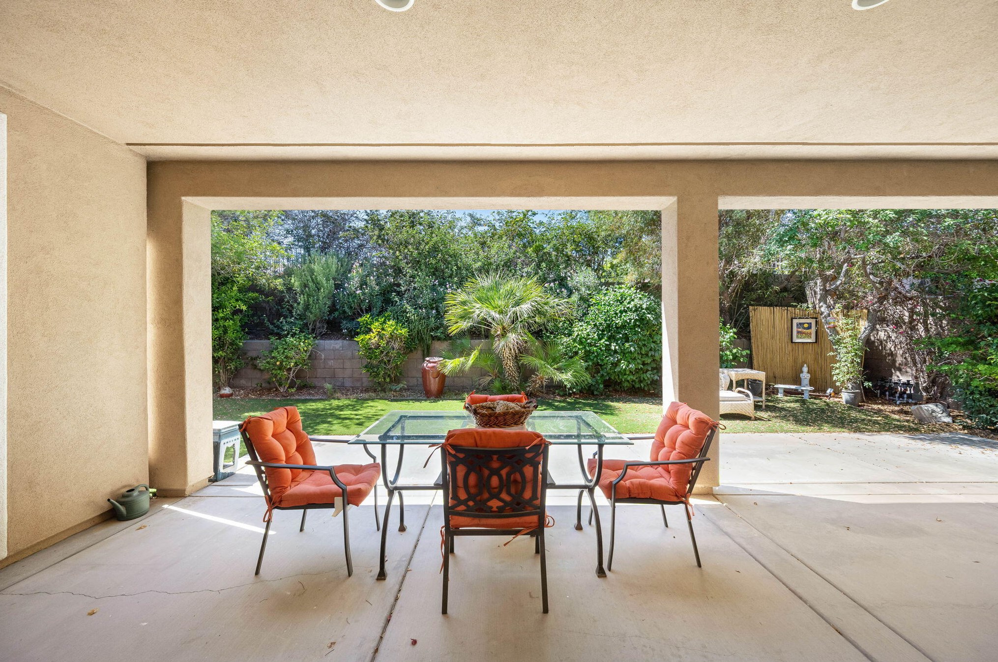 81160 Victoria Ln, La Quinta CA  92253-9351 exterior