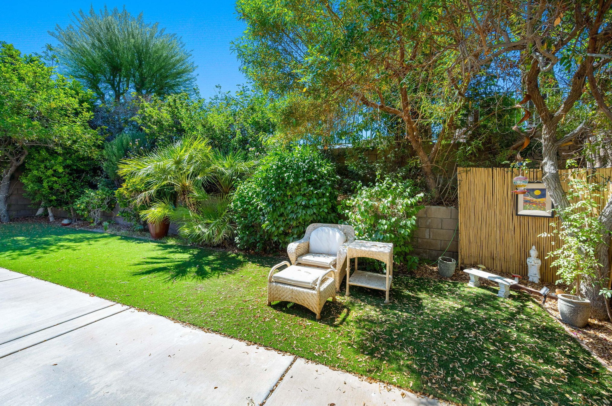81160 Victoria Ln, La Quinta CA  92253-9351 exterior