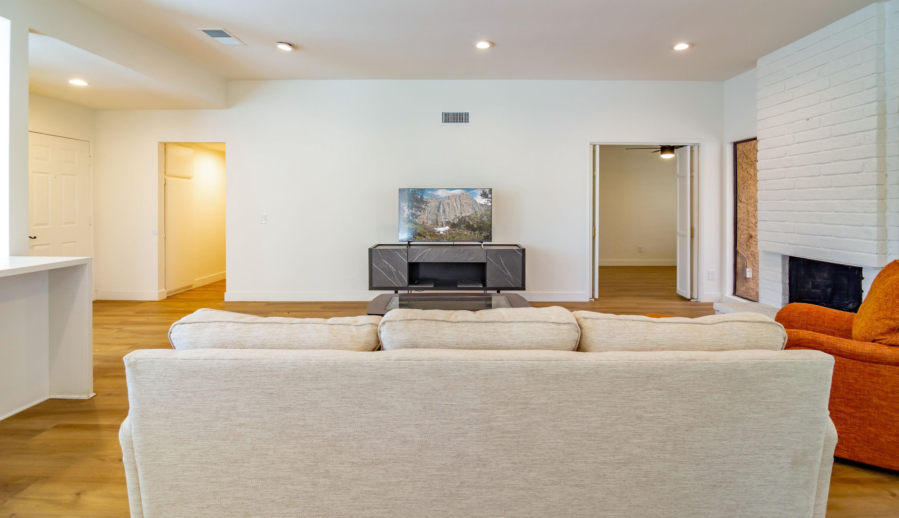 44645 Monaco Cir, Palm Desert CA  92260-8547 exterior