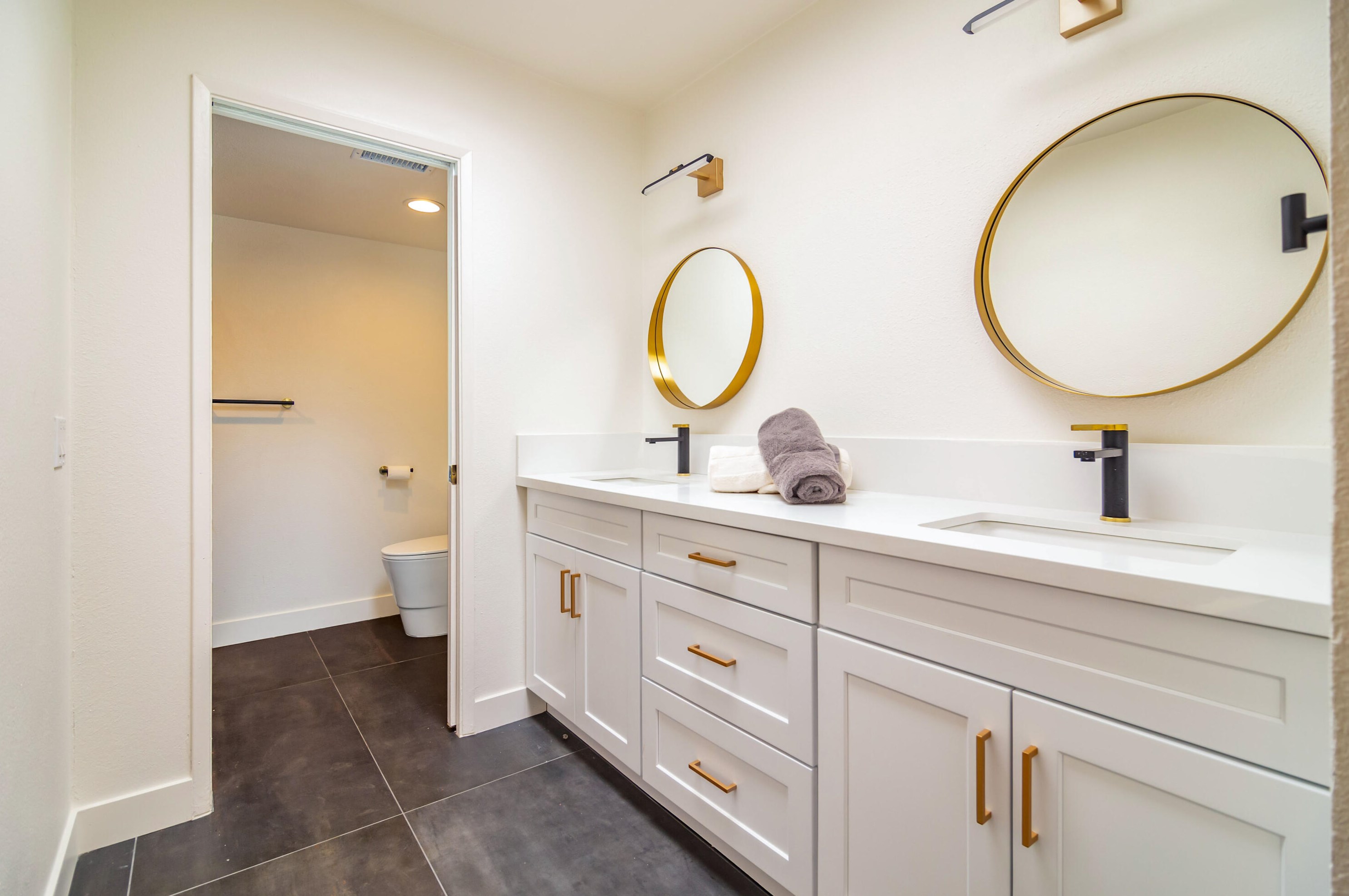 44645 Monaco Cir, Palm Desert CA  92260-8547 exterior