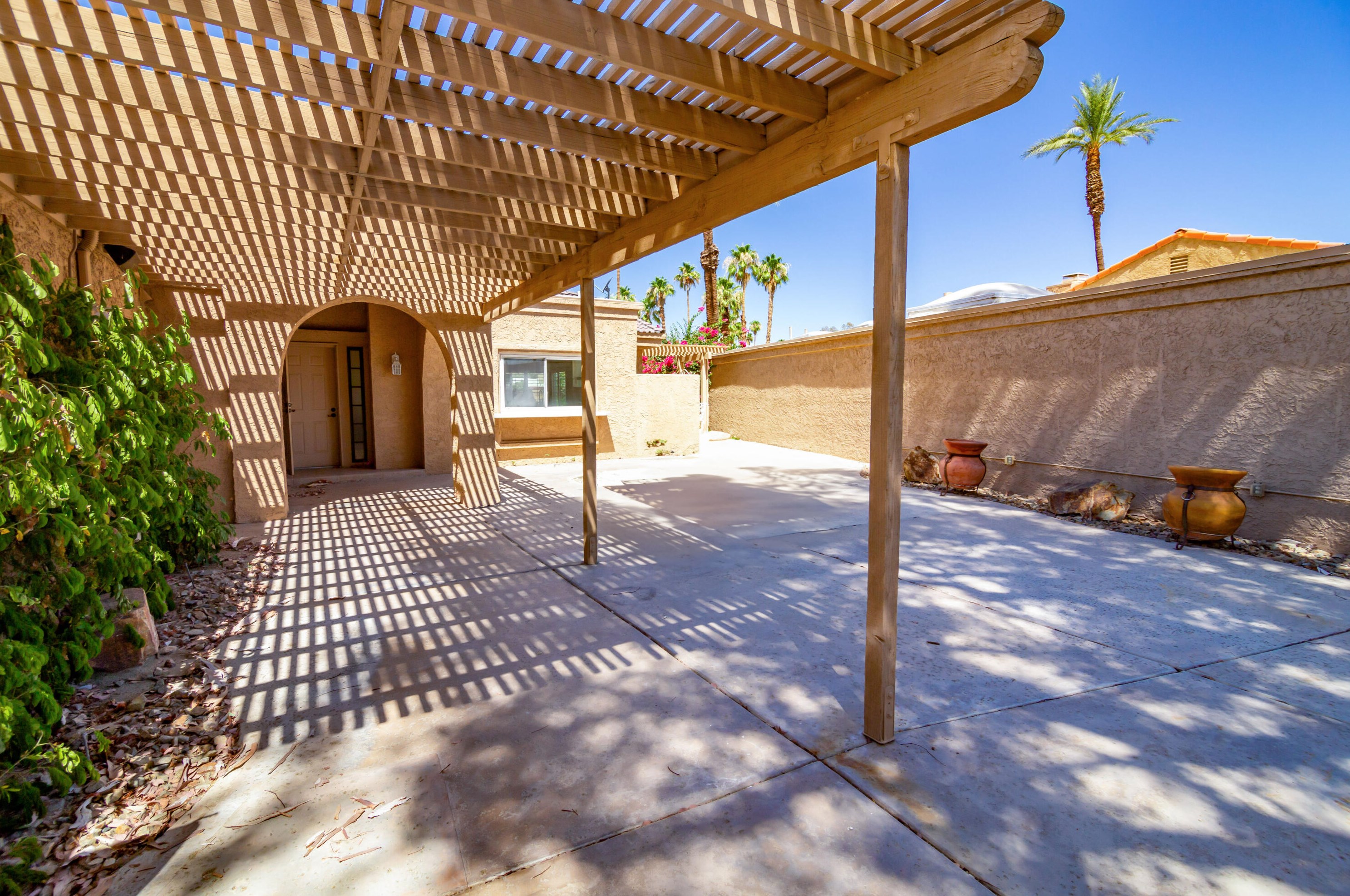 44645 Monaco Cir, Palm Desert CA  92260-8547 exterior