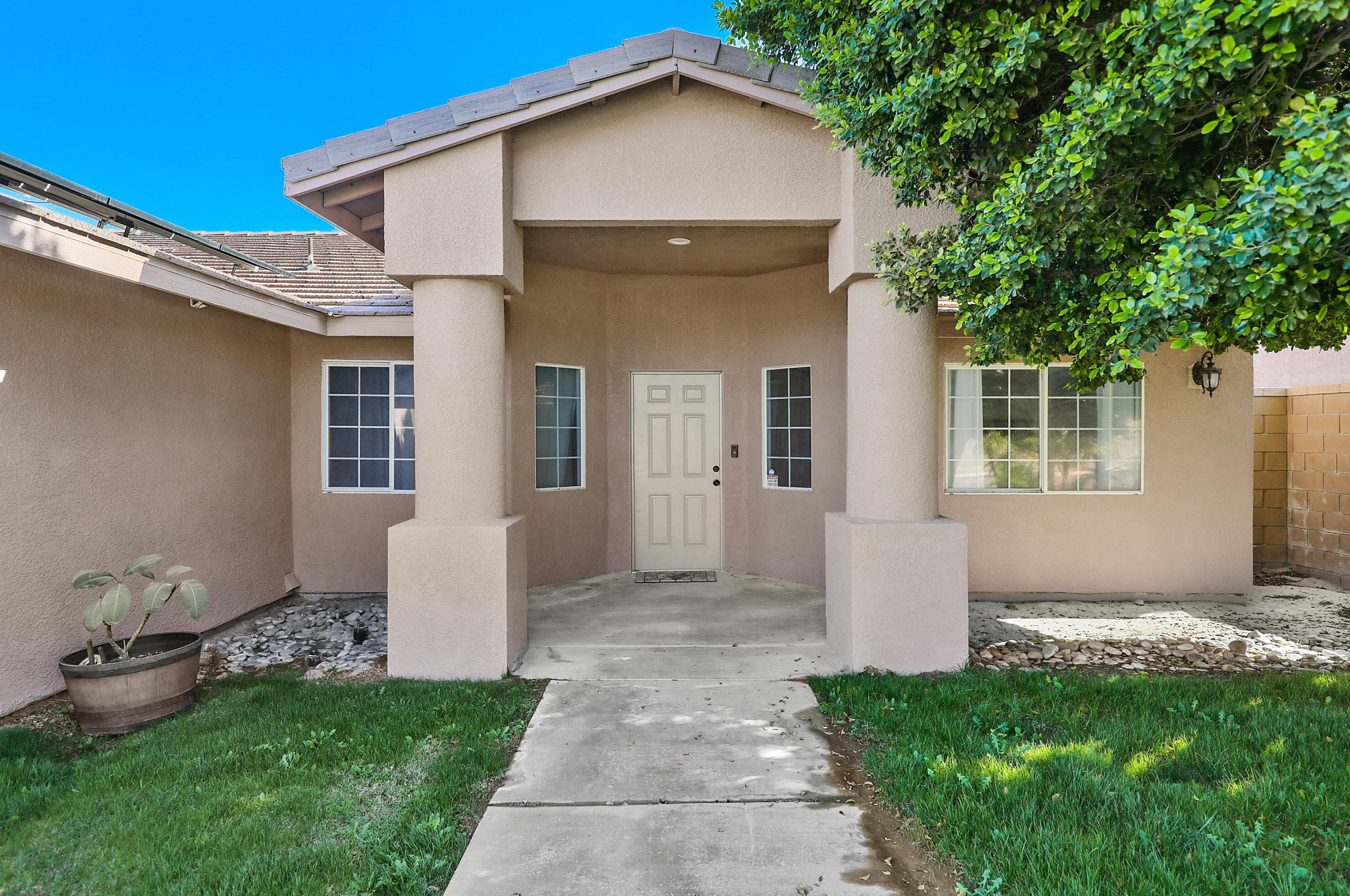 29894 Santa Rosa St, Cathedral City, CA 92234
