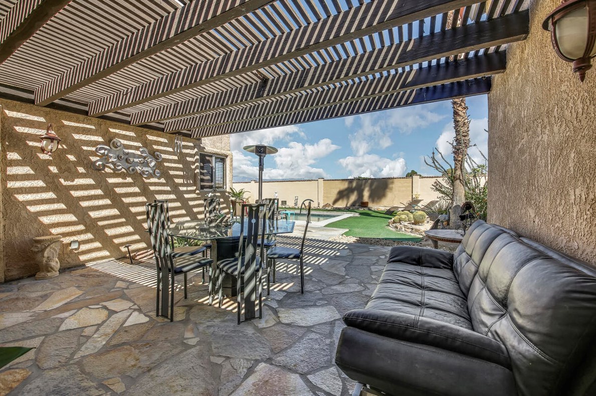 35015 Plumley Rd, Cathedral City CA  92234-7055 exterior
