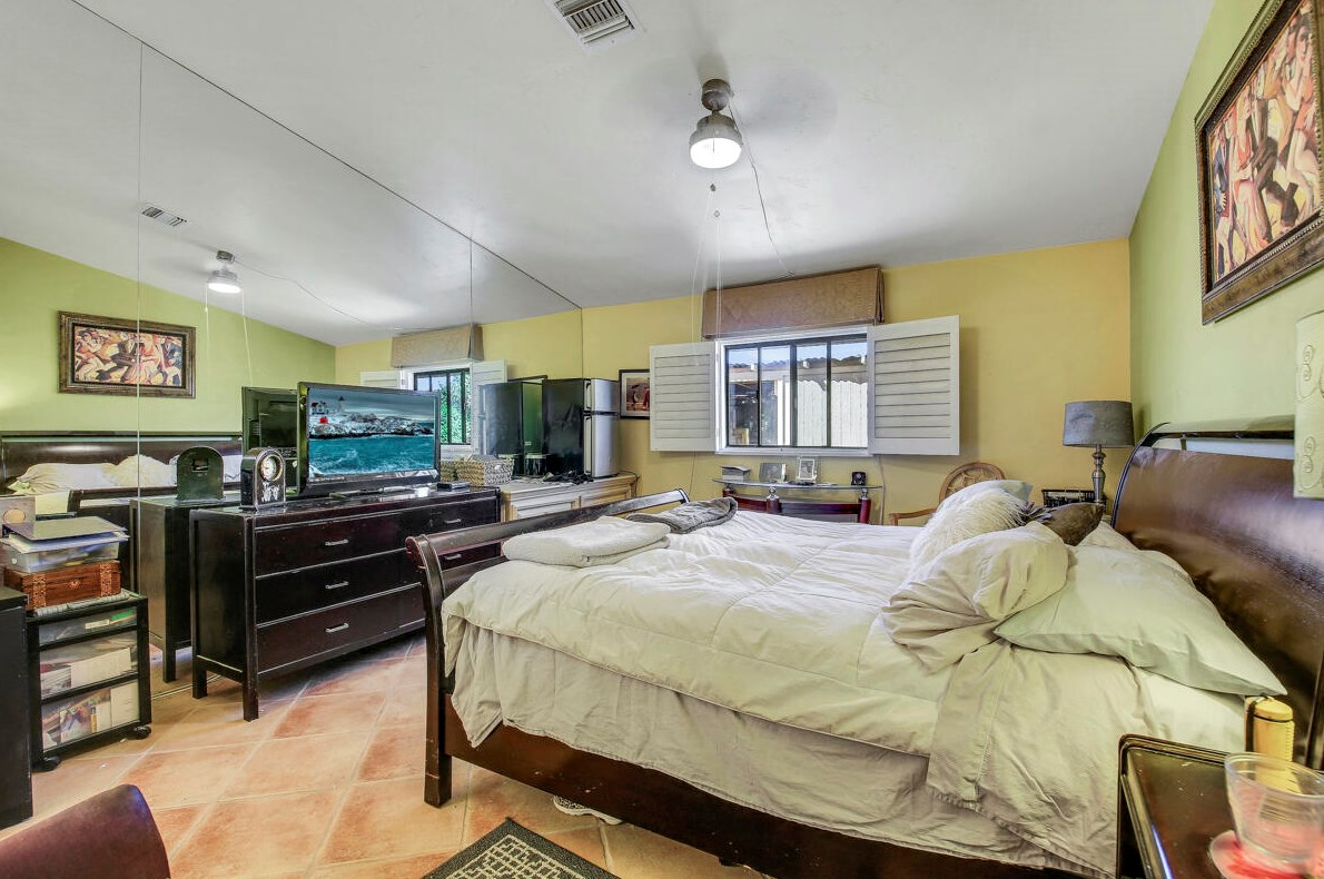 35015 Plumley Rd, Cathedral City CA  92234-7055 exterior