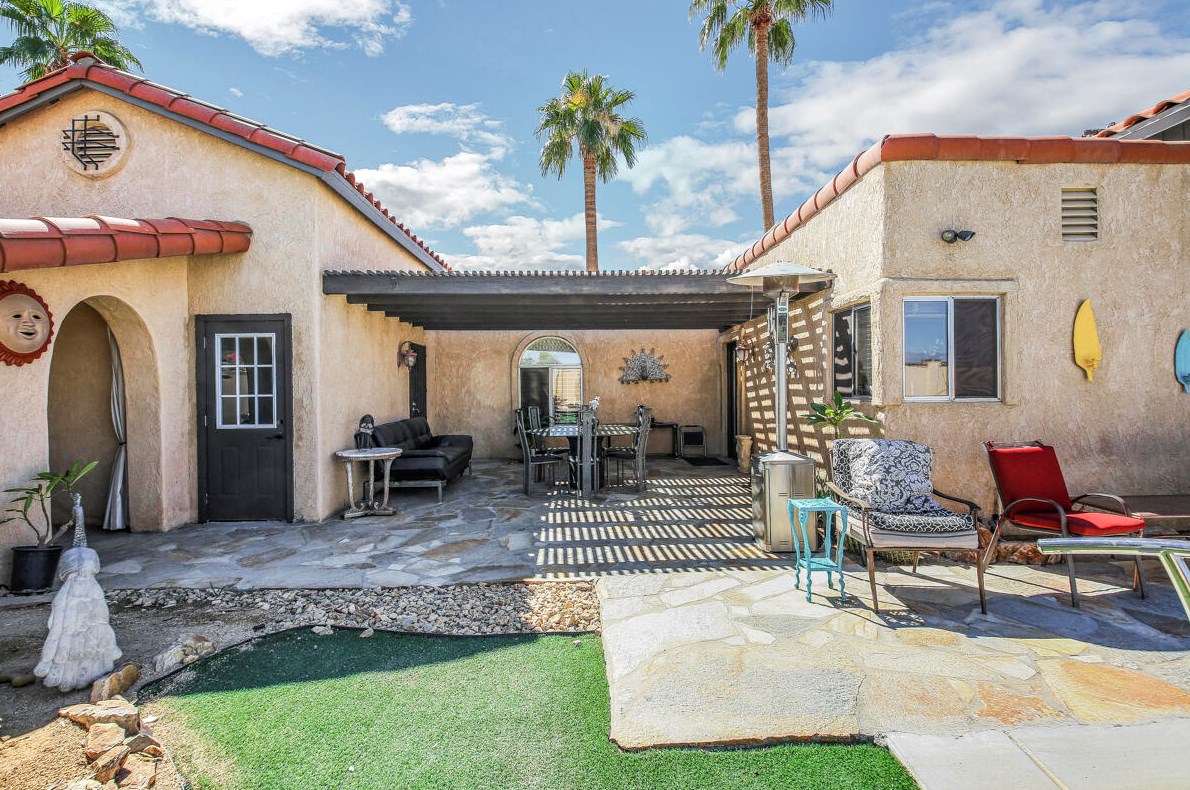 35015 Plumley Rd, Cathedral City CA  92234-7055 exterior