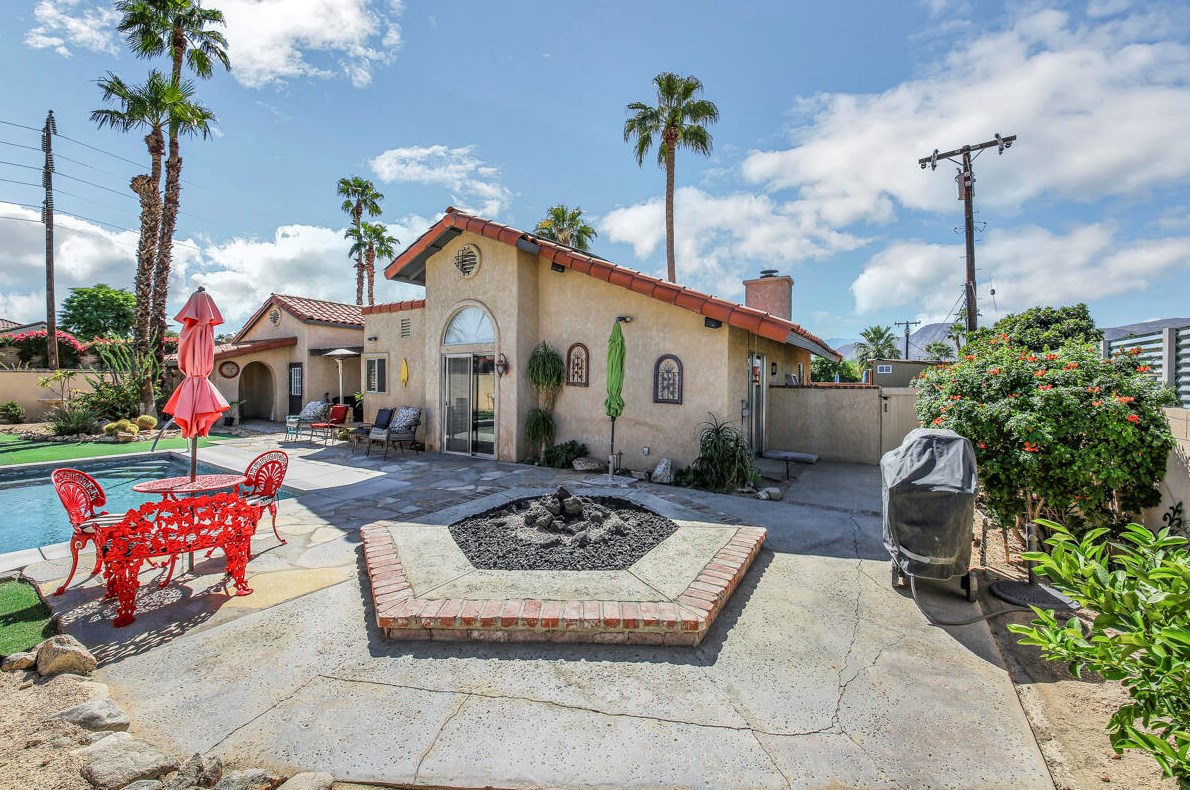 35015 Plumley Rd, Cathedral City CA  92234-7055 exterior