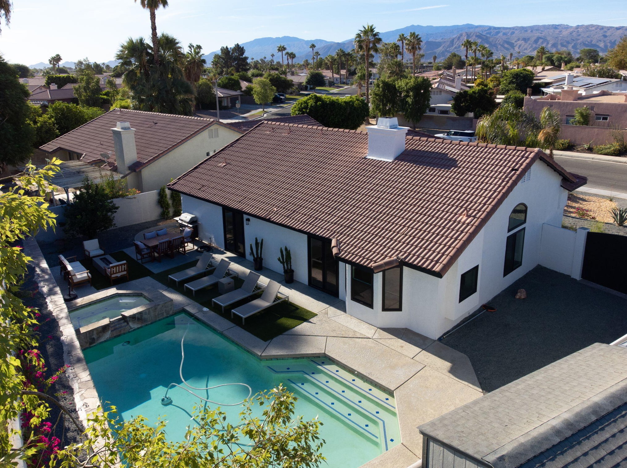 69330 Cypress Rd, Cathedral City CA  92234-2833 exterior