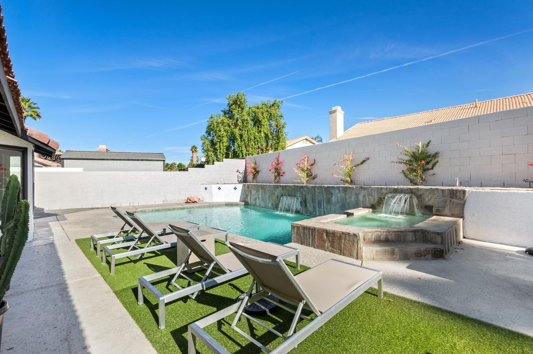 69330 Cypress Rd, Cathedral City CA  92234-2833 exterior