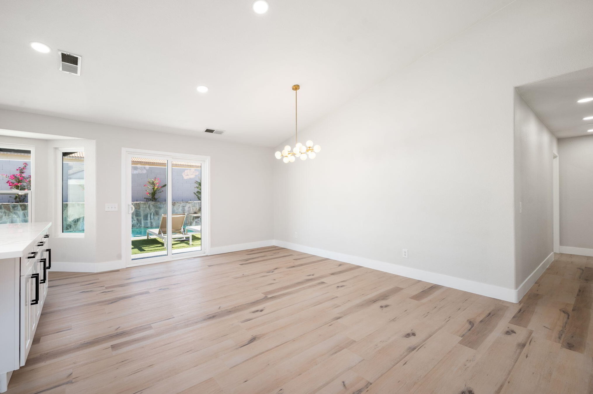 69330 Cypress Rd, Cathedral City CA  92234-2833 exterior