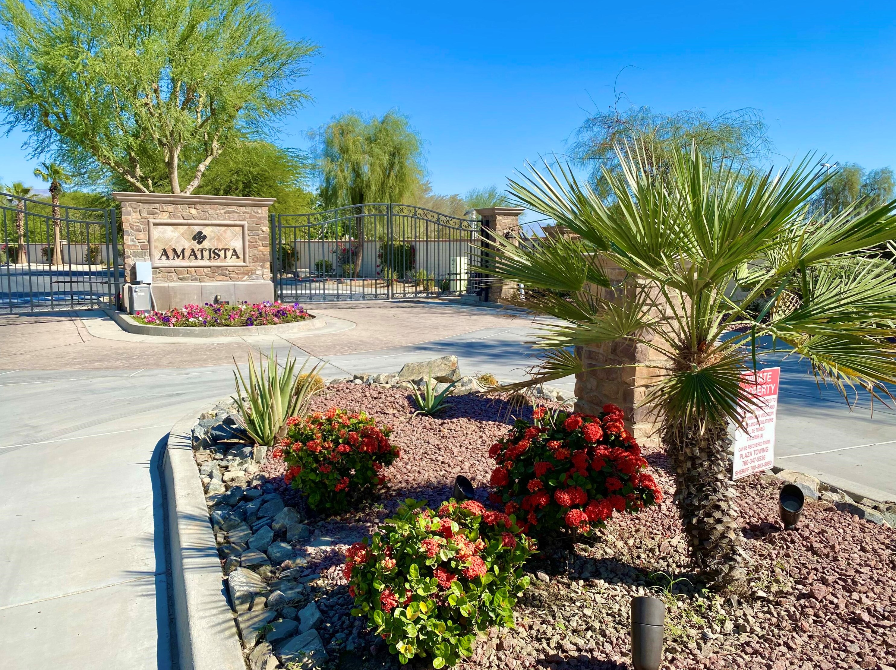 109 Brisa Dr, Palm Desert CA  92211-0779 exterior