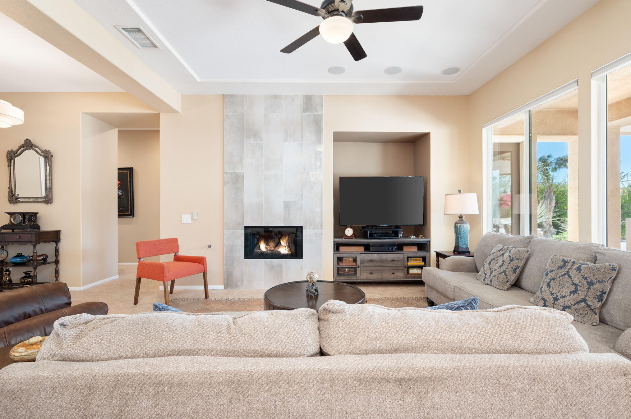 109 Brisa Dr, Palm Desert CA  92211-0779 exterior