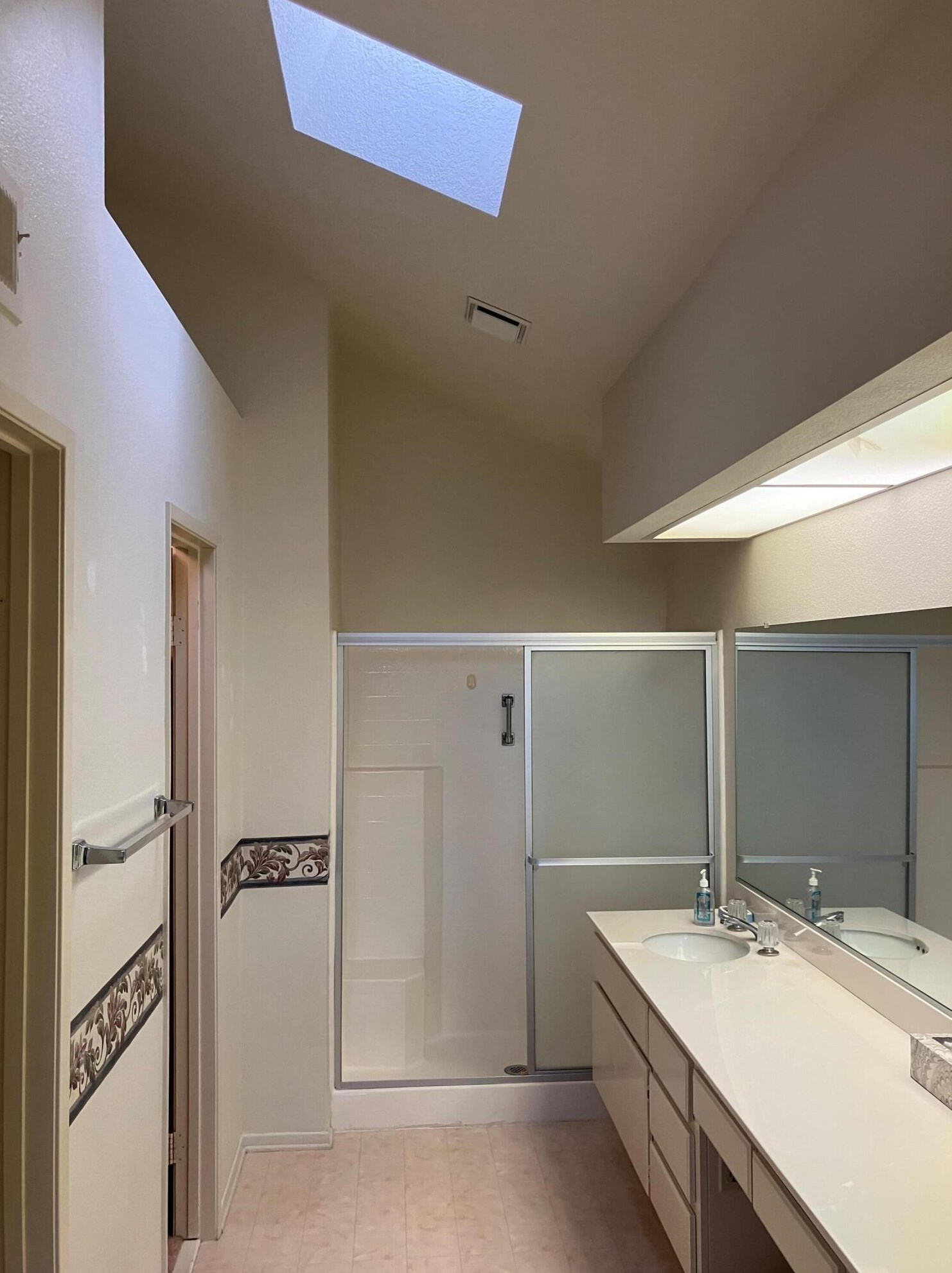 1308 Pleasant Valley Ave, Banning CA  92220-5431 exterior