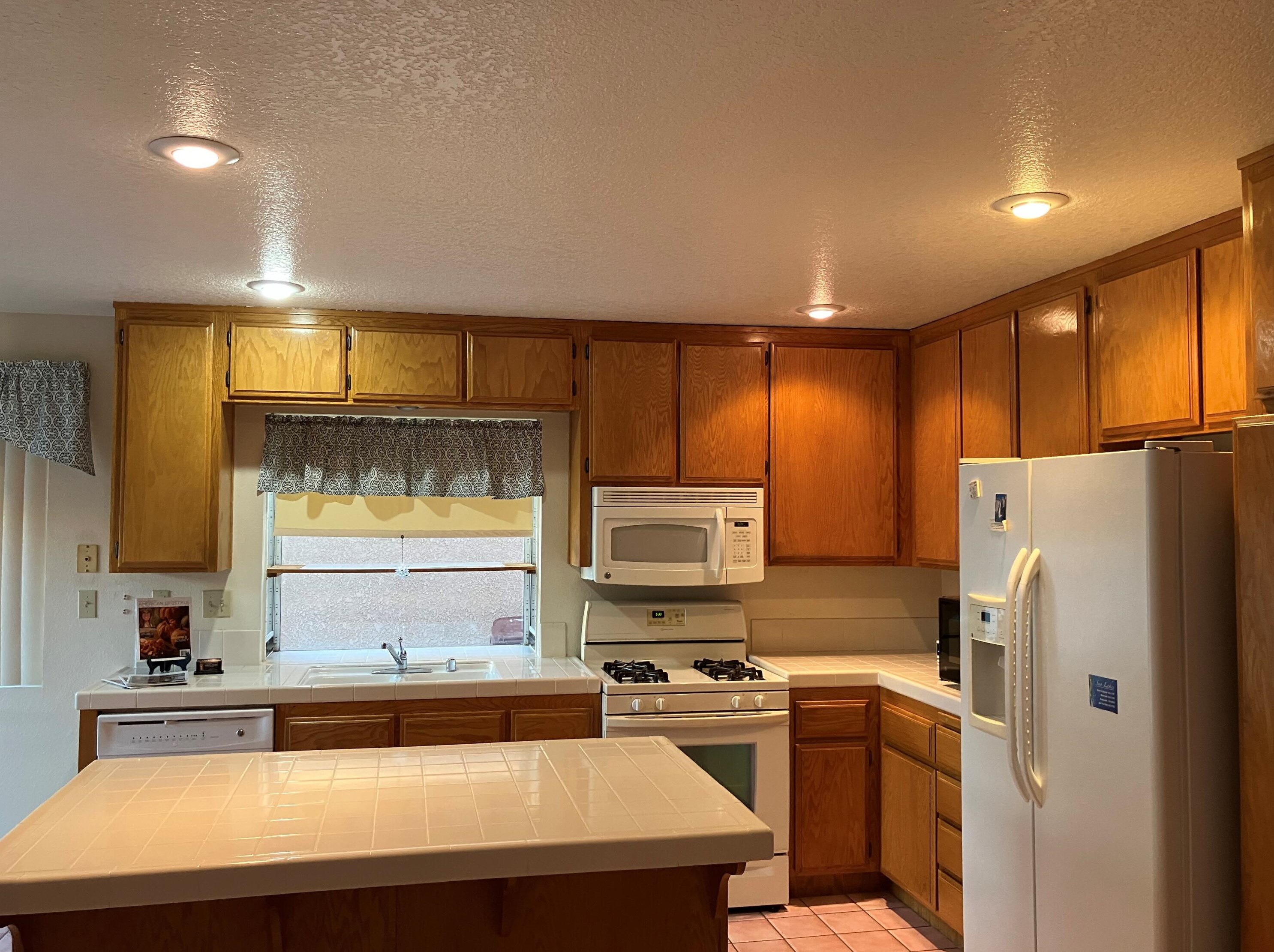 1308 Pleasant Valley Ave, Banning CA  92220-5431 exterior