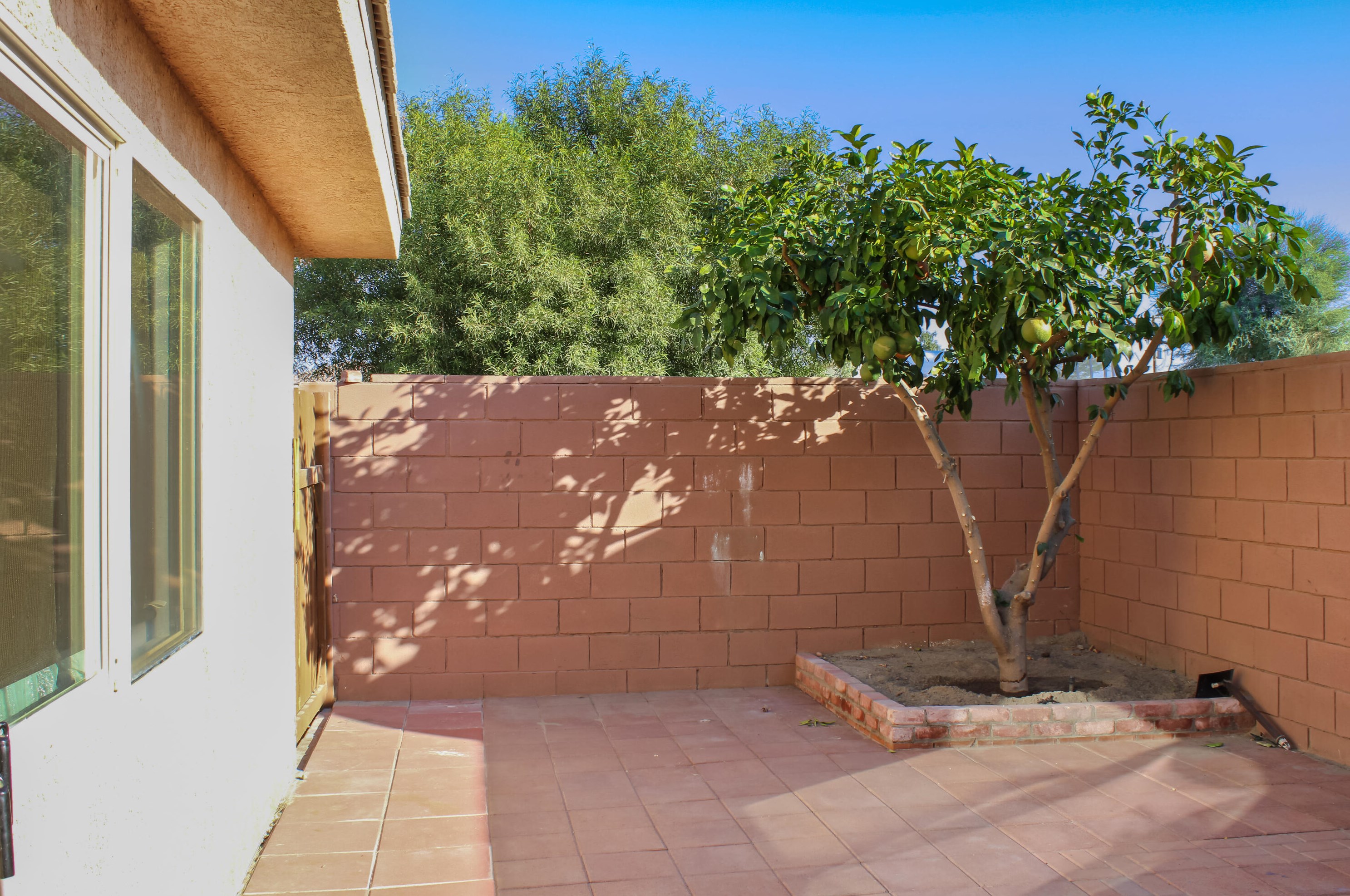 33300 Campus Ln, Cathedral City CA  92234-4675 exterior