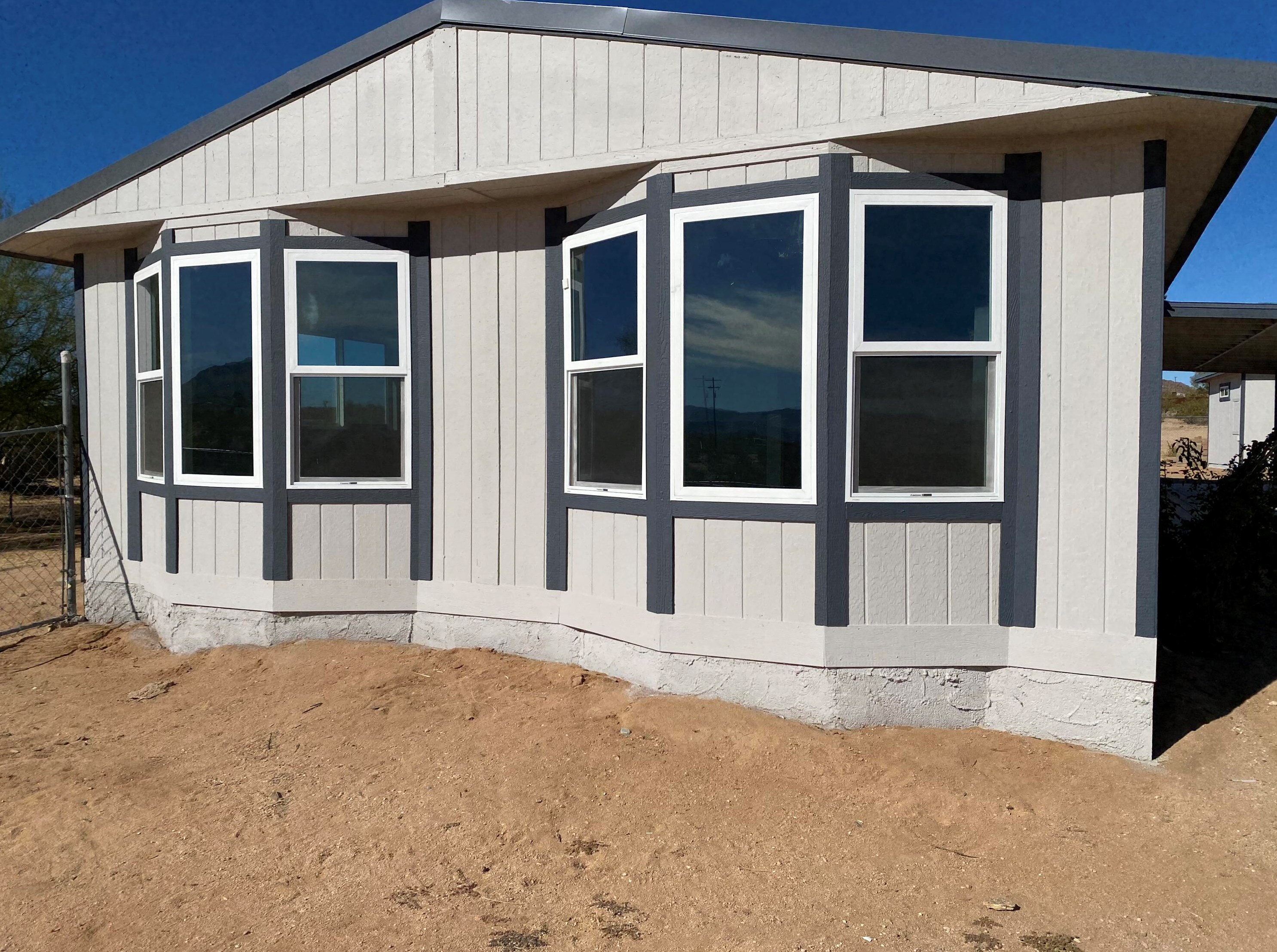 63136 Sunny Sands Dr, Joshua Tree CA  92252-3329 exterior