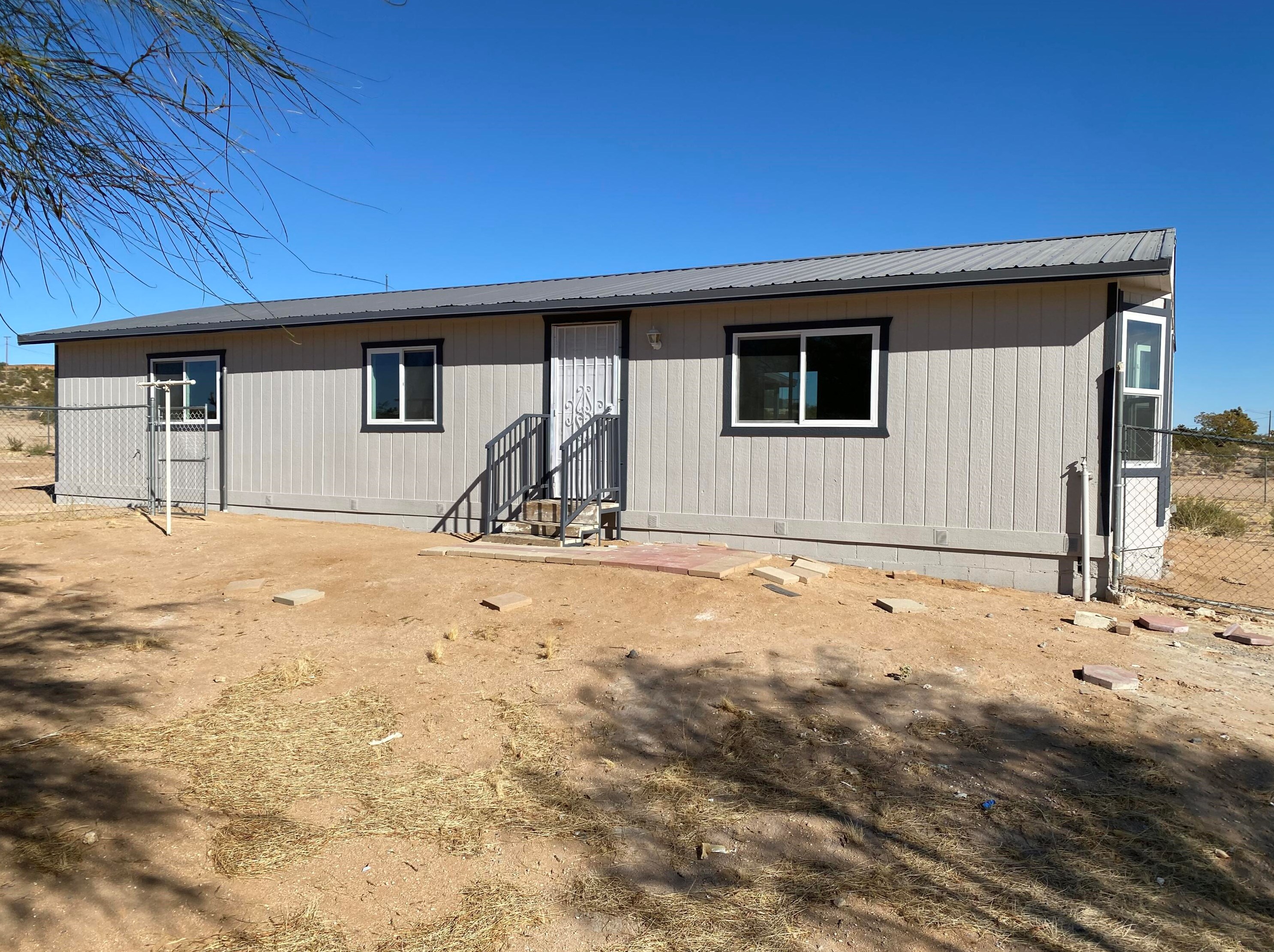 63136 Sunny Sands Dr, Joshua Tree CA  92252-3329 exterior