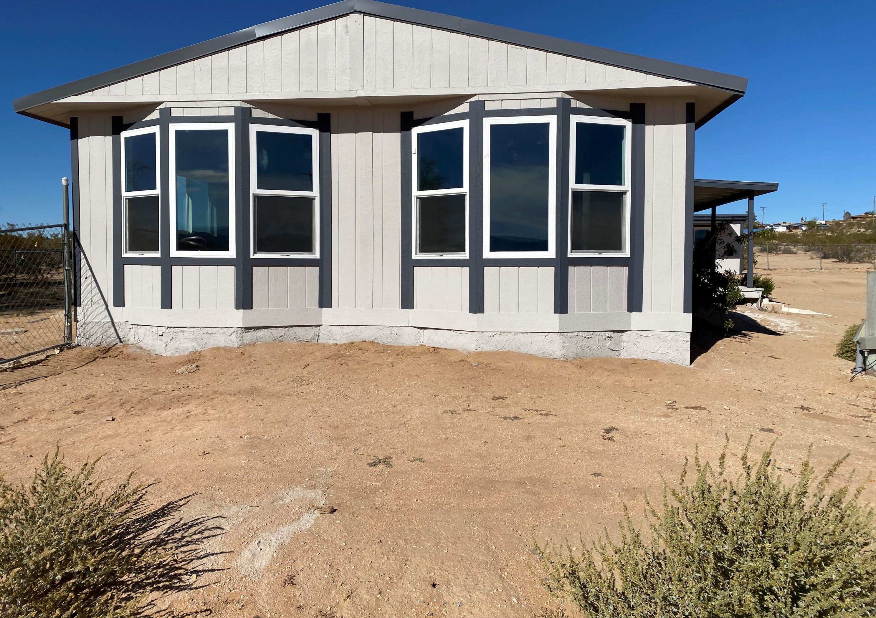 63136 Sunny Sands Dr, Joshua Tree CA  92252-3329 exterior