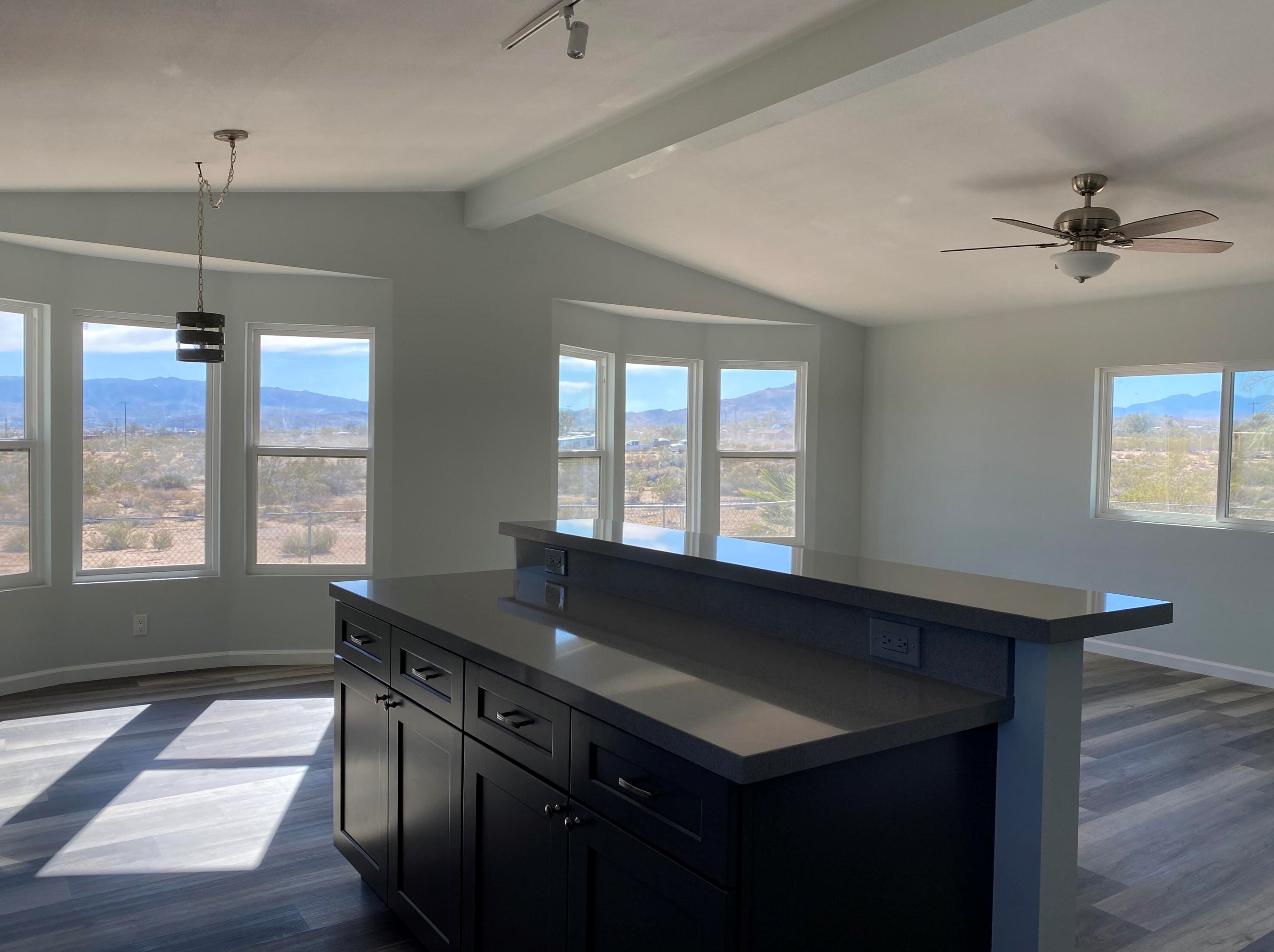 63136 Sunny Sands Dr, Joshua Tree CA  92252-3329 exterior