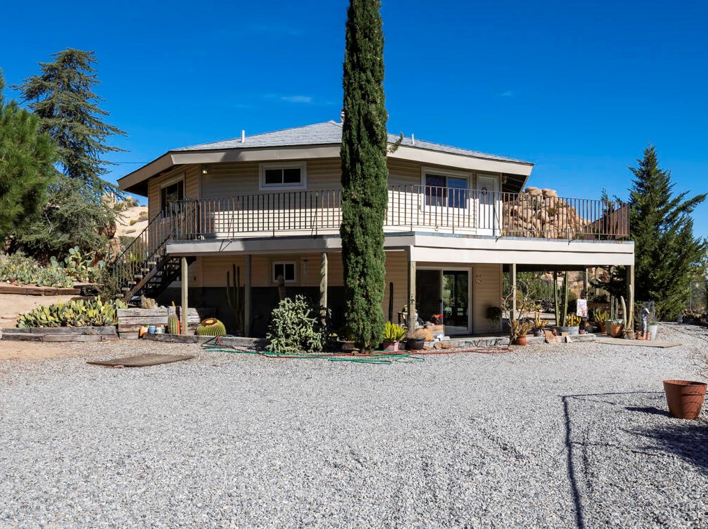 5230 Puente Ct, Yucca Valley CA  92284-2028 exterior